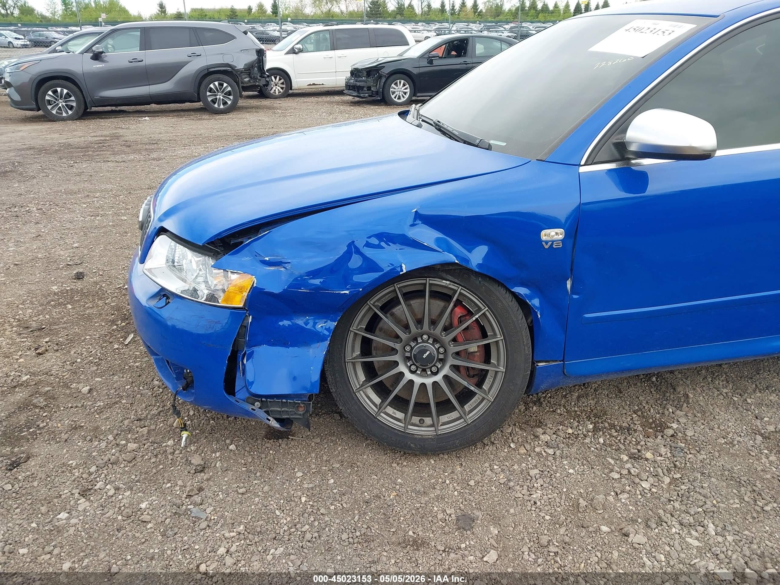 2004 Audi S4 4.2 Blue vin: WAUPL68E54A228260