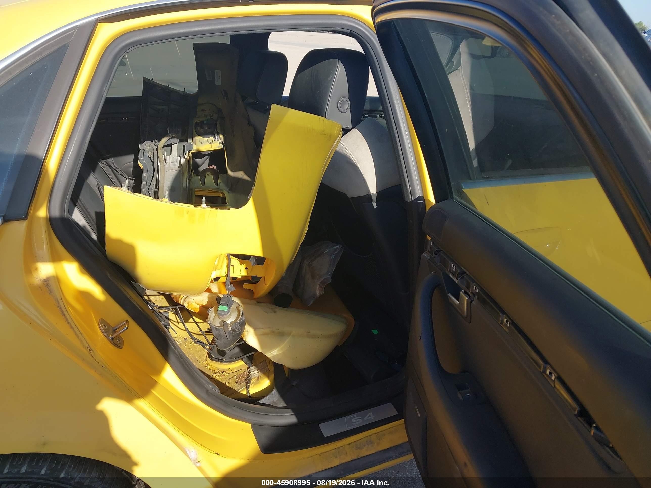 2004 Audi S4 4.2 Yellow vin: WAUPL68E74A279677