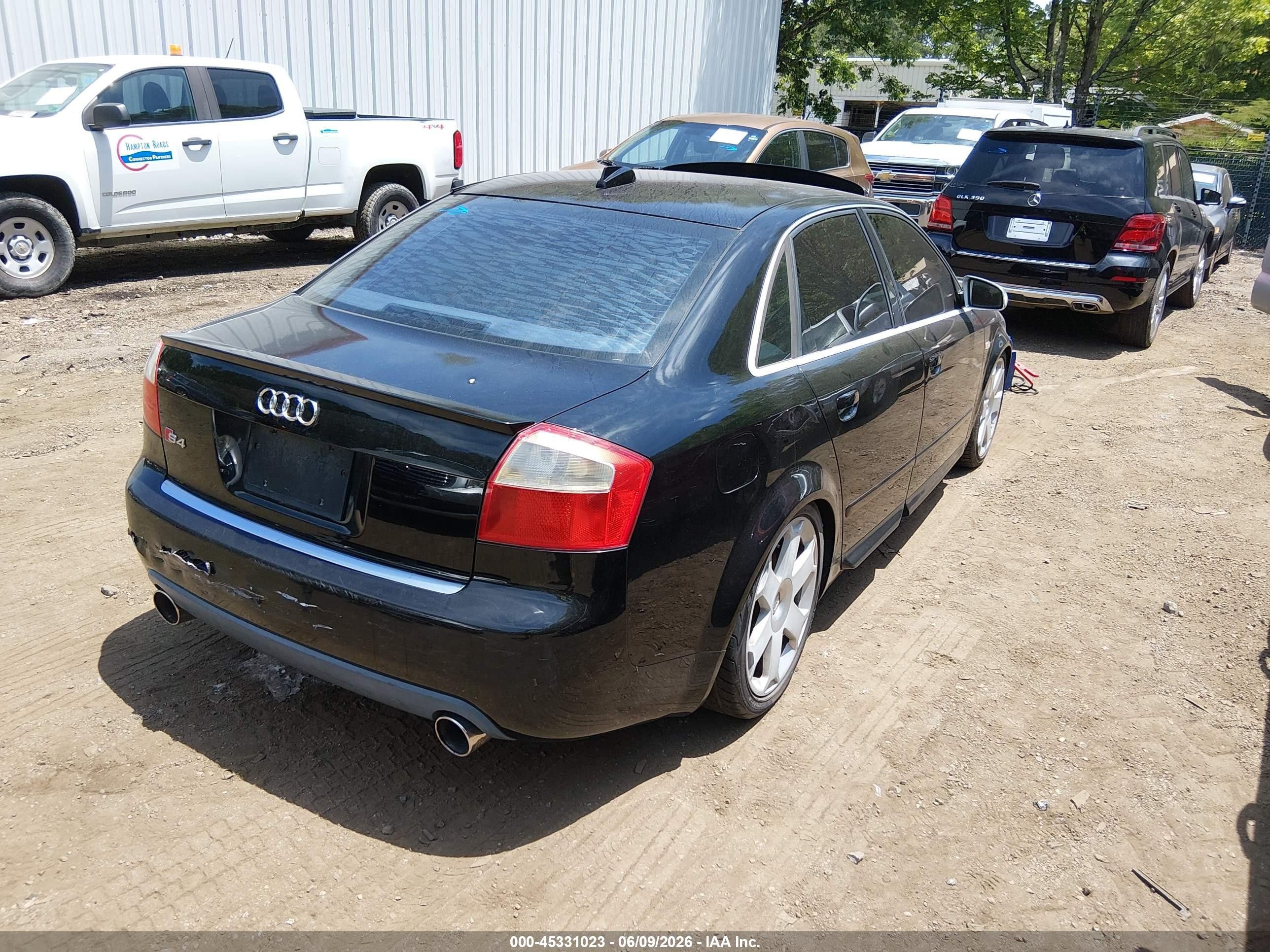 2004 Audi S4 4.2 Black vin: WAUPL68E84A044351