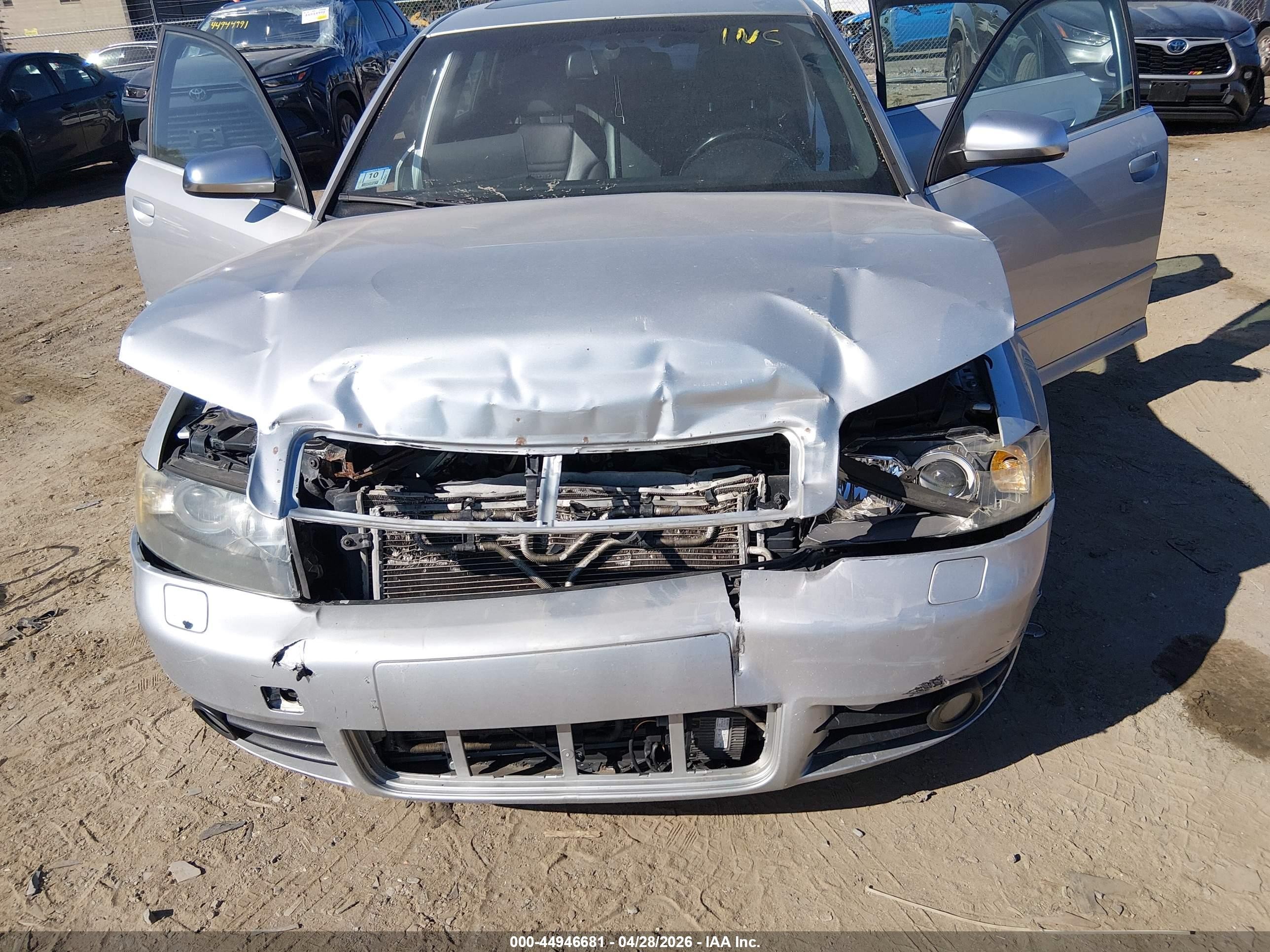 2005 Audi S4 4.2 Silver vin: WAUPL68EX5A058415
