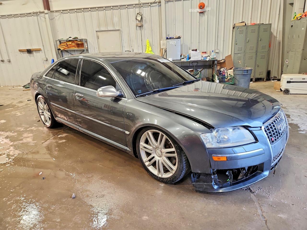 2007 Audi S8 Quattro Silver vin: WAUPN44EX7N005889