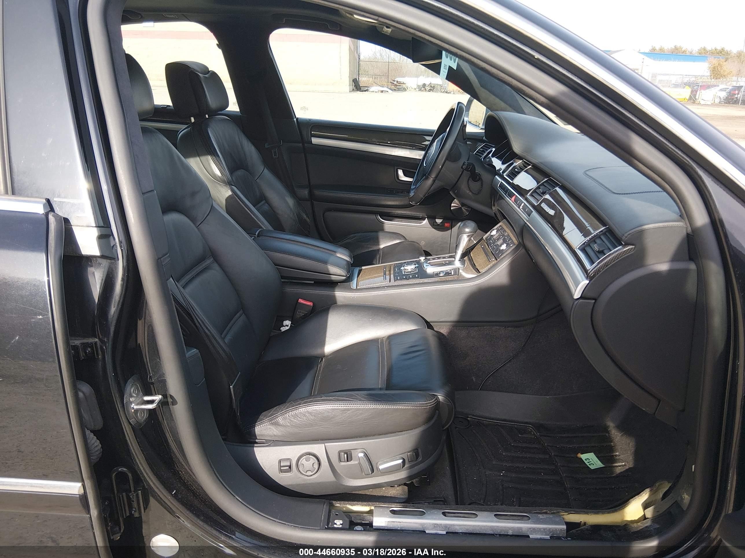 2009 Audi S8 5.2 Black vin: WAUPN94E19N011368