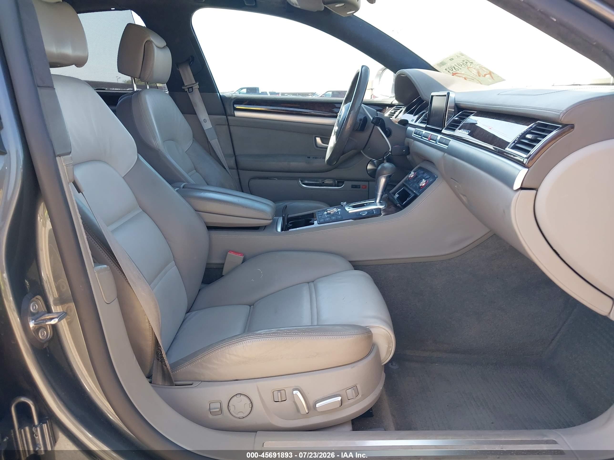 2008 Audi S8 5.2 Blue vin: WAUPN94E58N005975