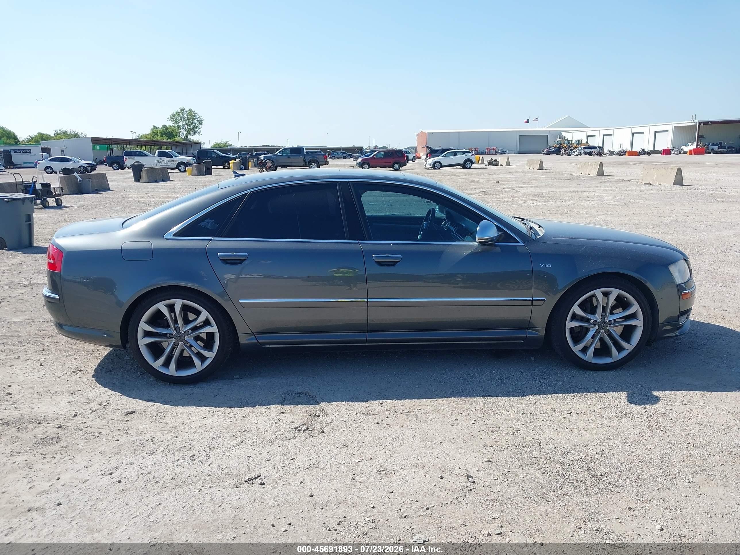 2008 Audi S8 5.2 Blue vin: WAUPN94E58N005975