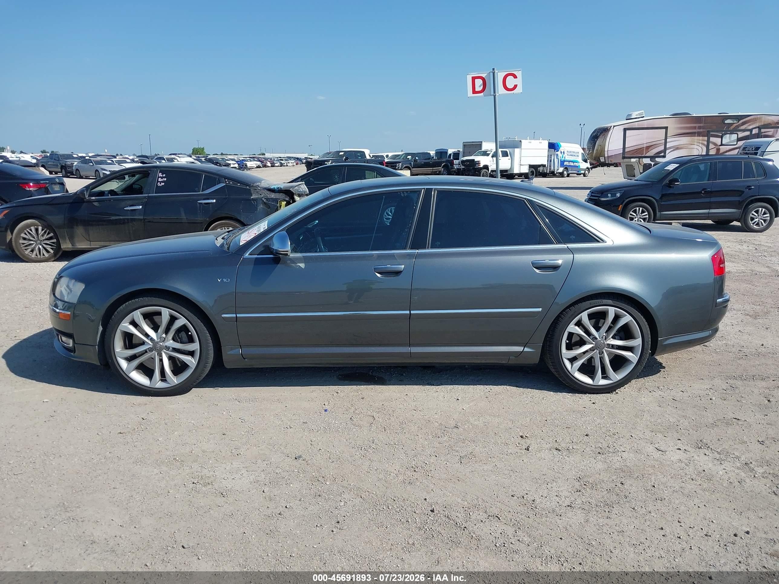 2008 Audi S8 5.2 Blue vin: WAUPN94E58N005975