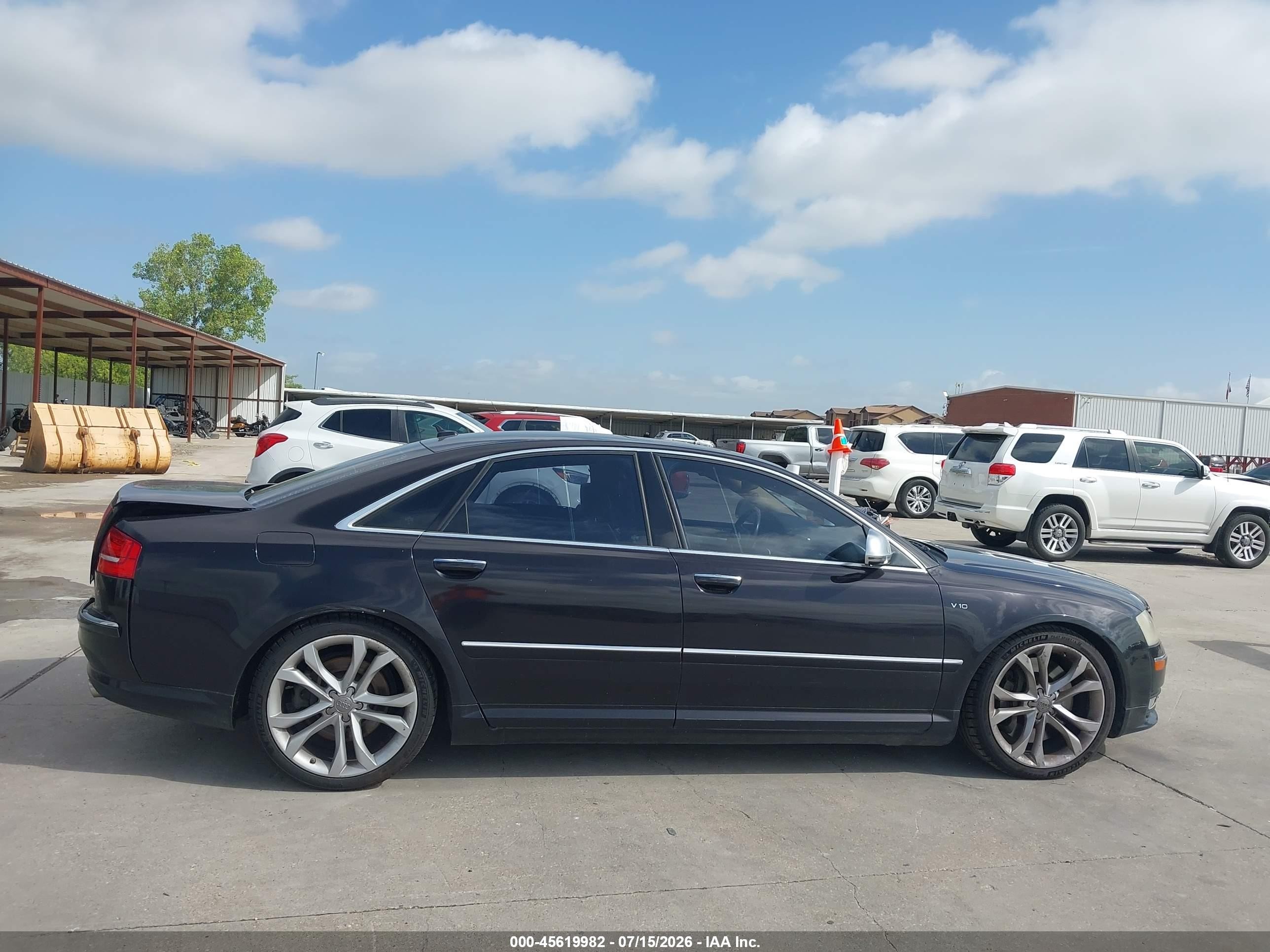2008 Audi S8 5.2 Black vin: WAUPN94E88N006036