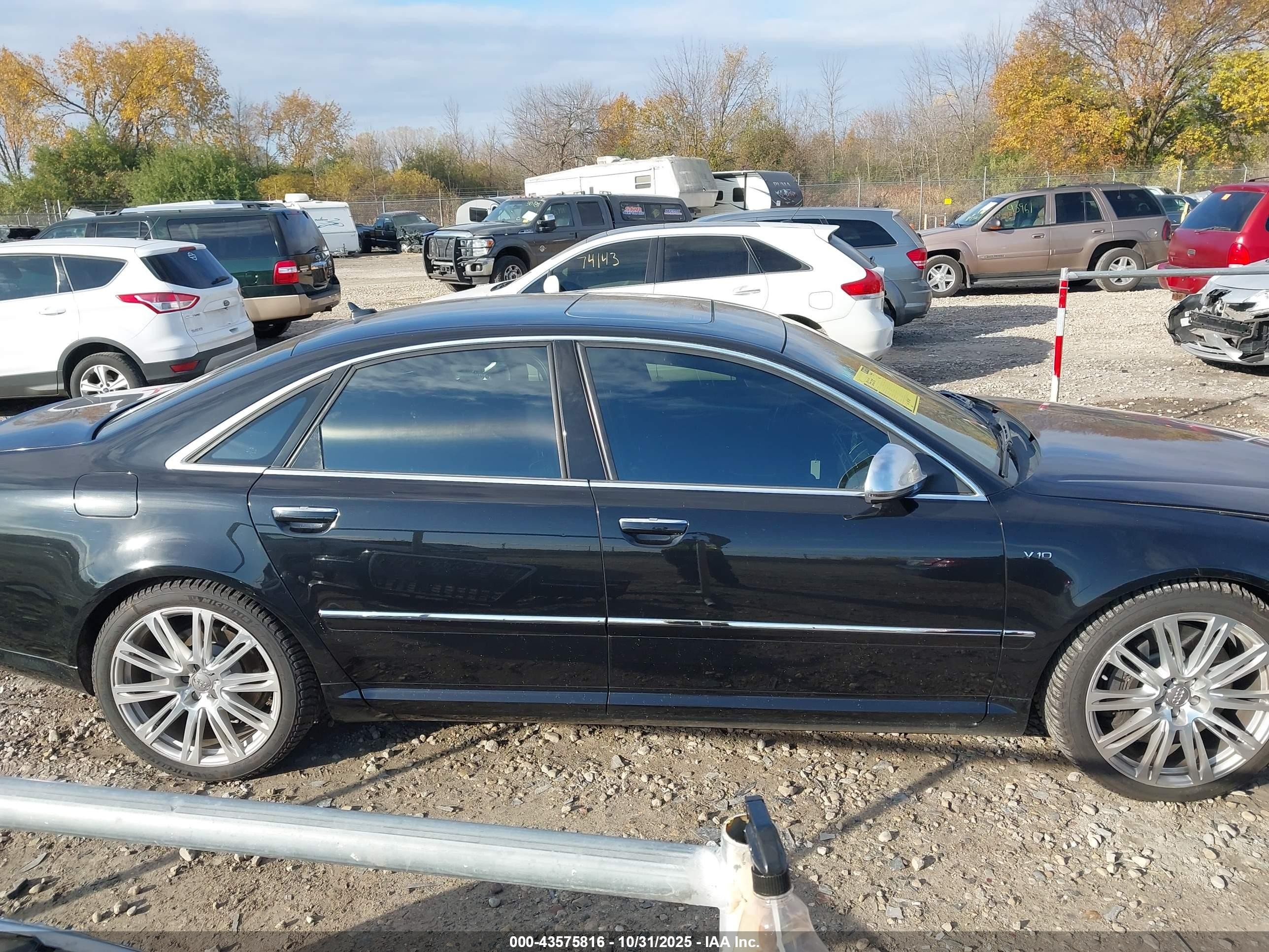 2008 Audi S8 5.2 Black vin: WAUPN94EX8N015563
