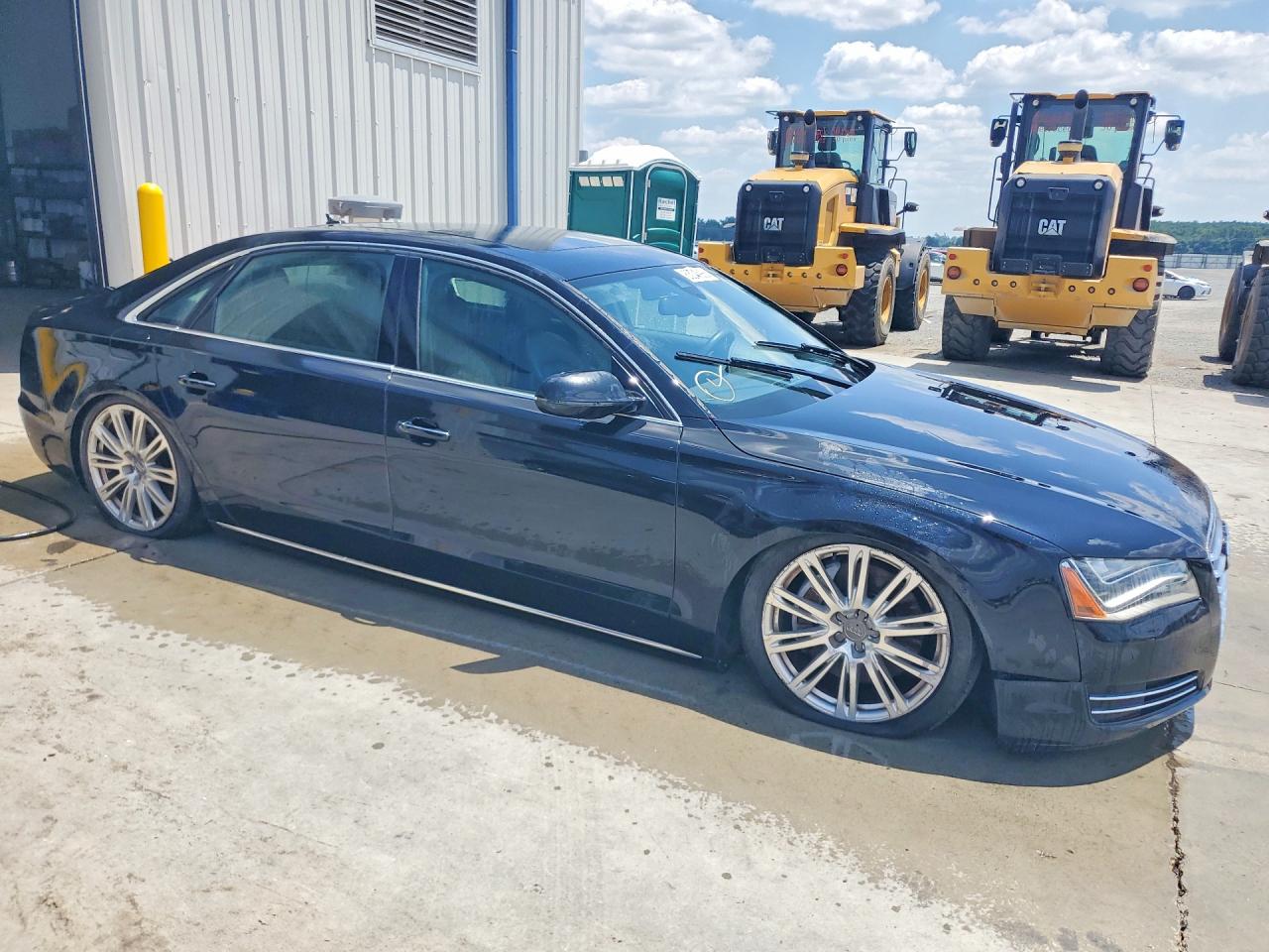 2013 Audi A8 L Quattro Черный vin: WAUR2AFD2DN010455