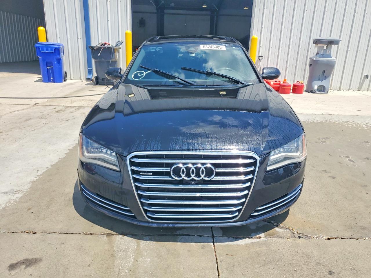 2013 Audi A8 L Quattro Черный vin: WAUR2AFD2DN010455