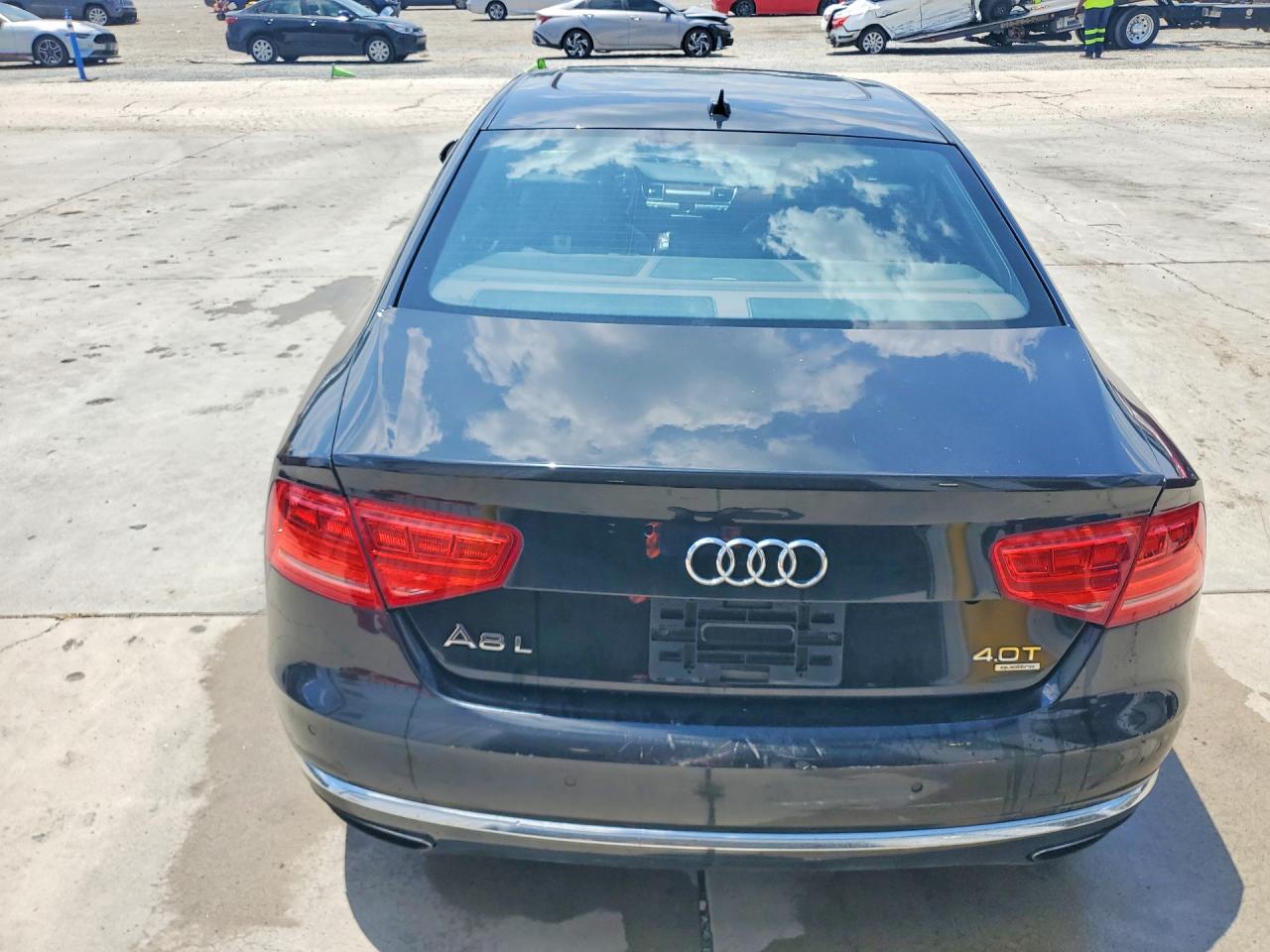 2013 Audi A8 L Quattro Черный vin: WAUR2AFD2DN010455