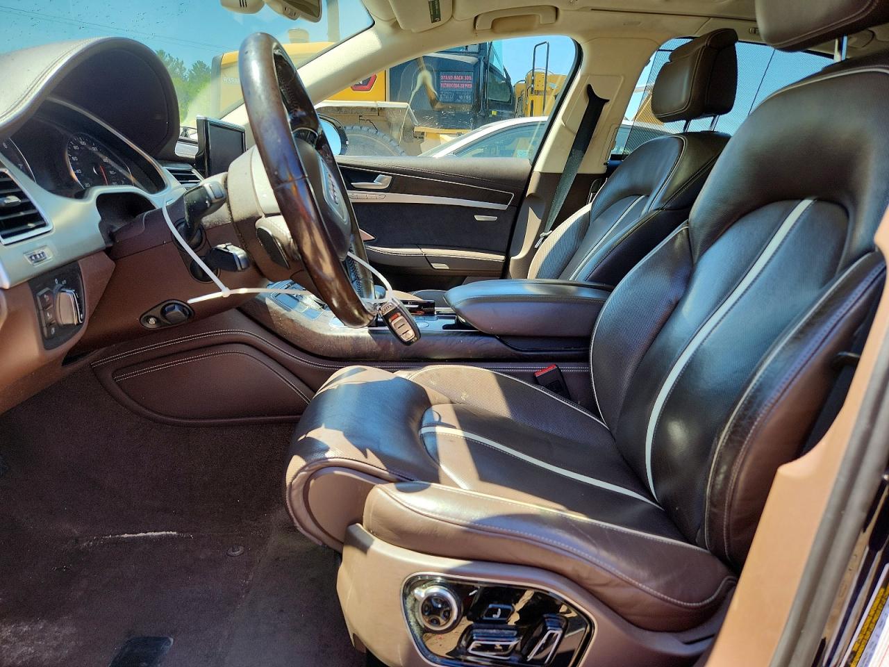 2013 Audi A8 L Quattro Черный vin: WAUR2AFD2DN012917