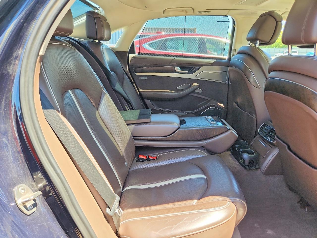 2013 Audi A8 L Quattro Черный vin: WAUR2AFD2DN012917