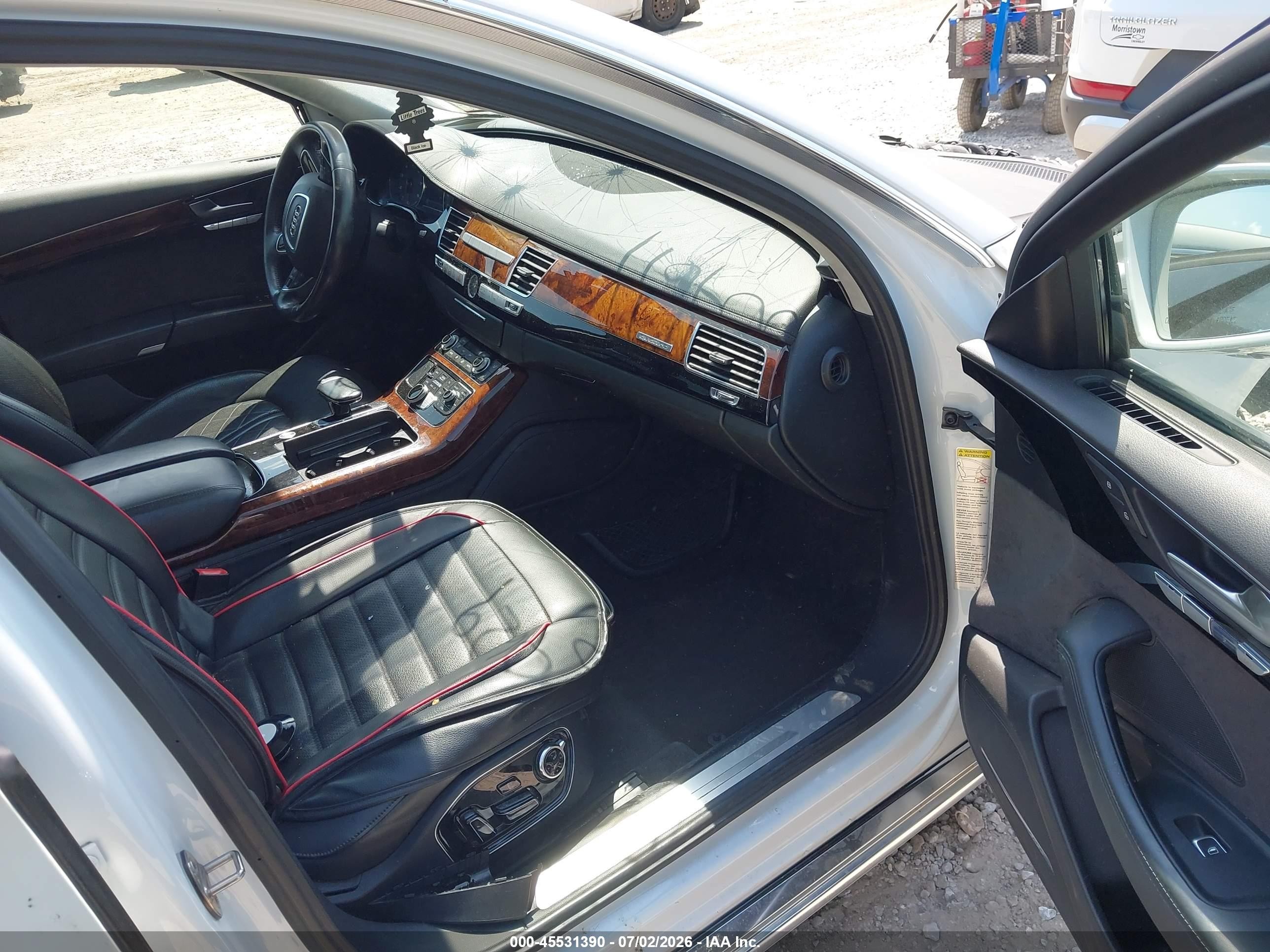 2014 Audi A8 L 4.0t White vin: WAUR2AFD2EN004611