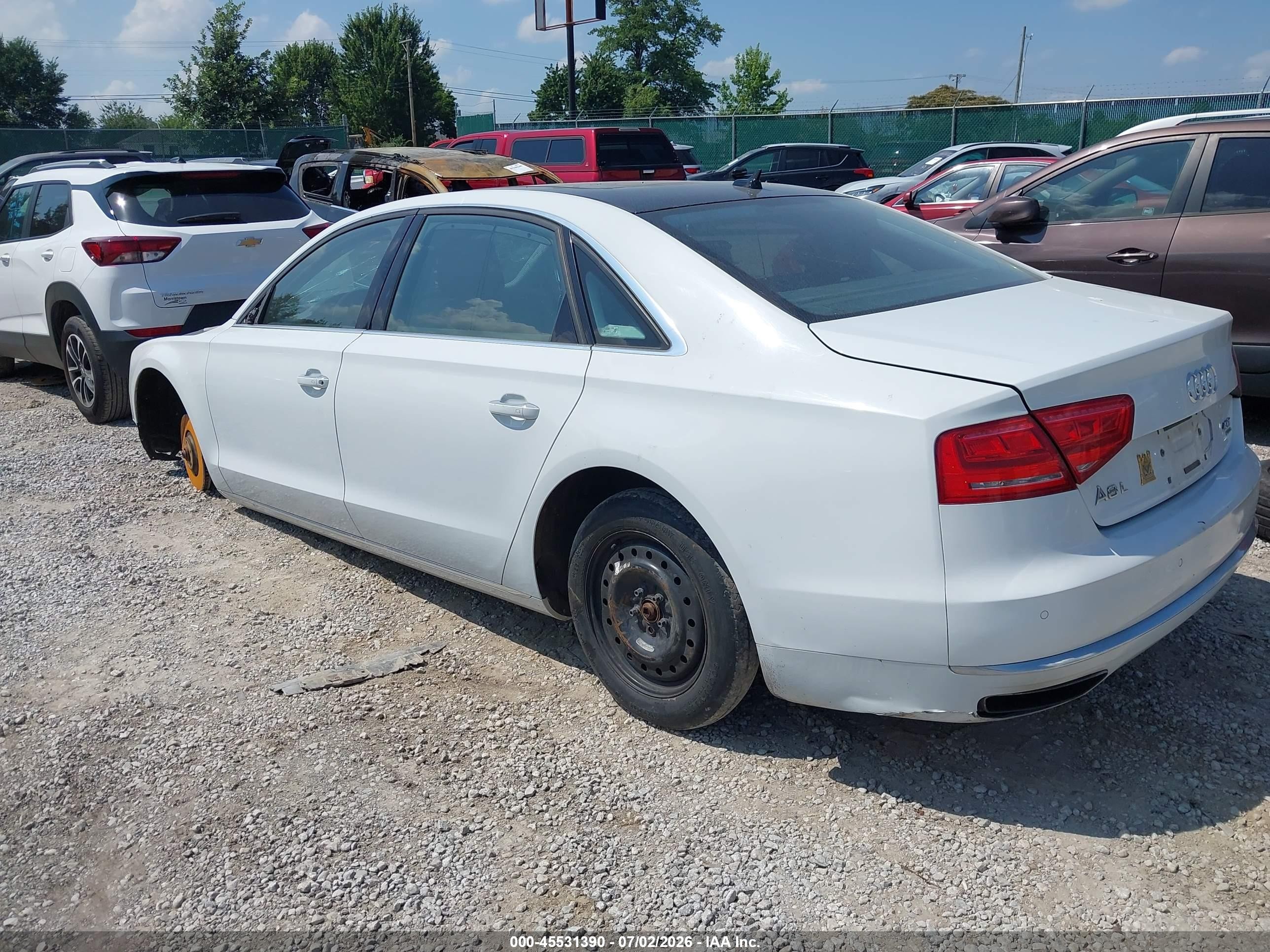 2014 Audi A8 L 4.0t White vin: WAUR2AFD2EN004611