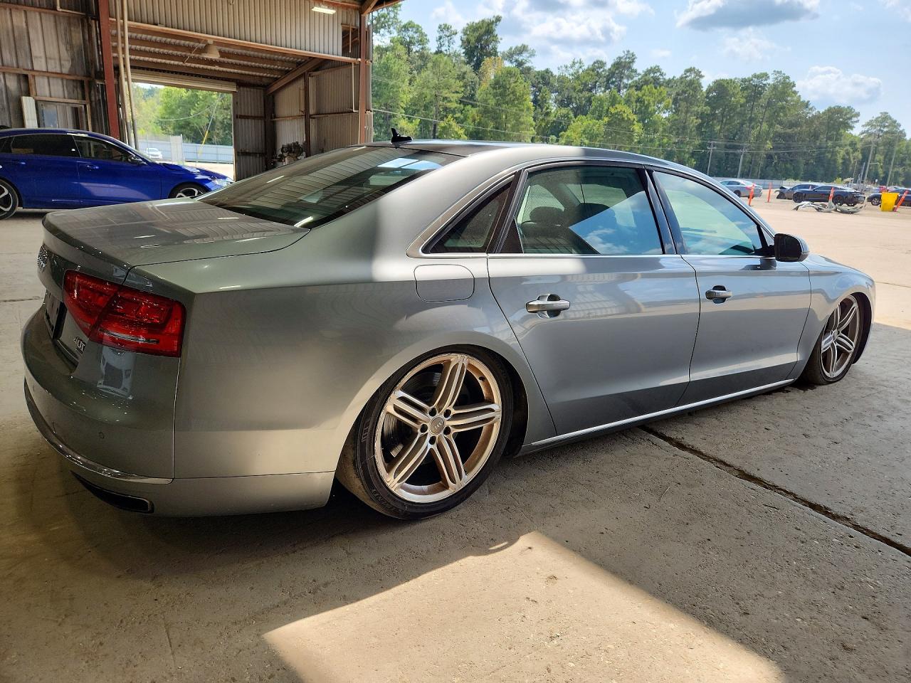 2013 Audi A8 L Quattro Silver vin: WAUR2AFD7DN014839