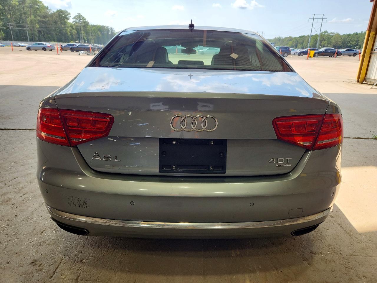 2013 Audi A8 L Quattro Silver vin: WAUR2AFD7DN014839