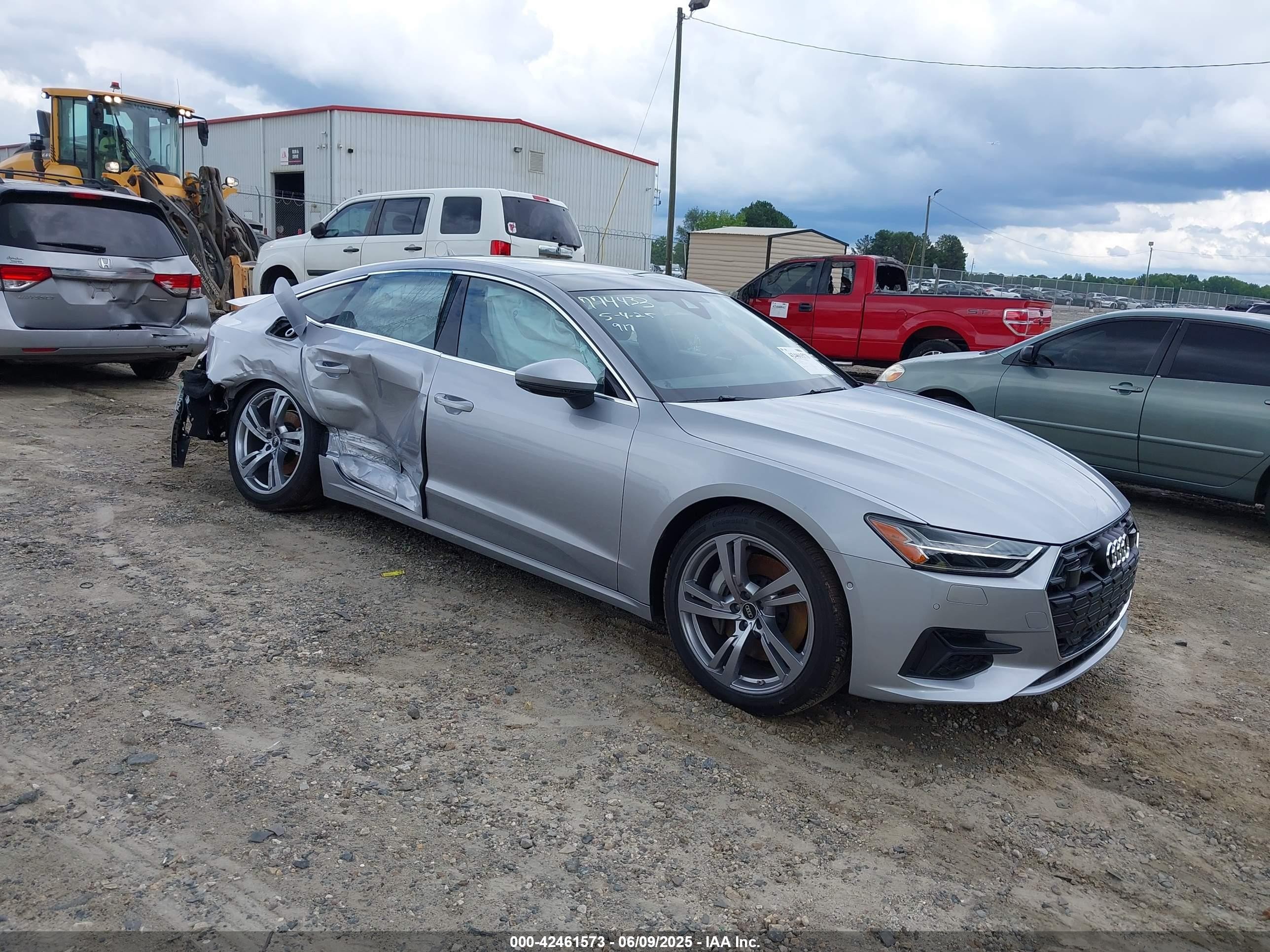 2025 Audi A7 Sportback Premium Plus 55 Tfsi Quattro S Tronic Серебряный vin: WAUR2BF25SN040826