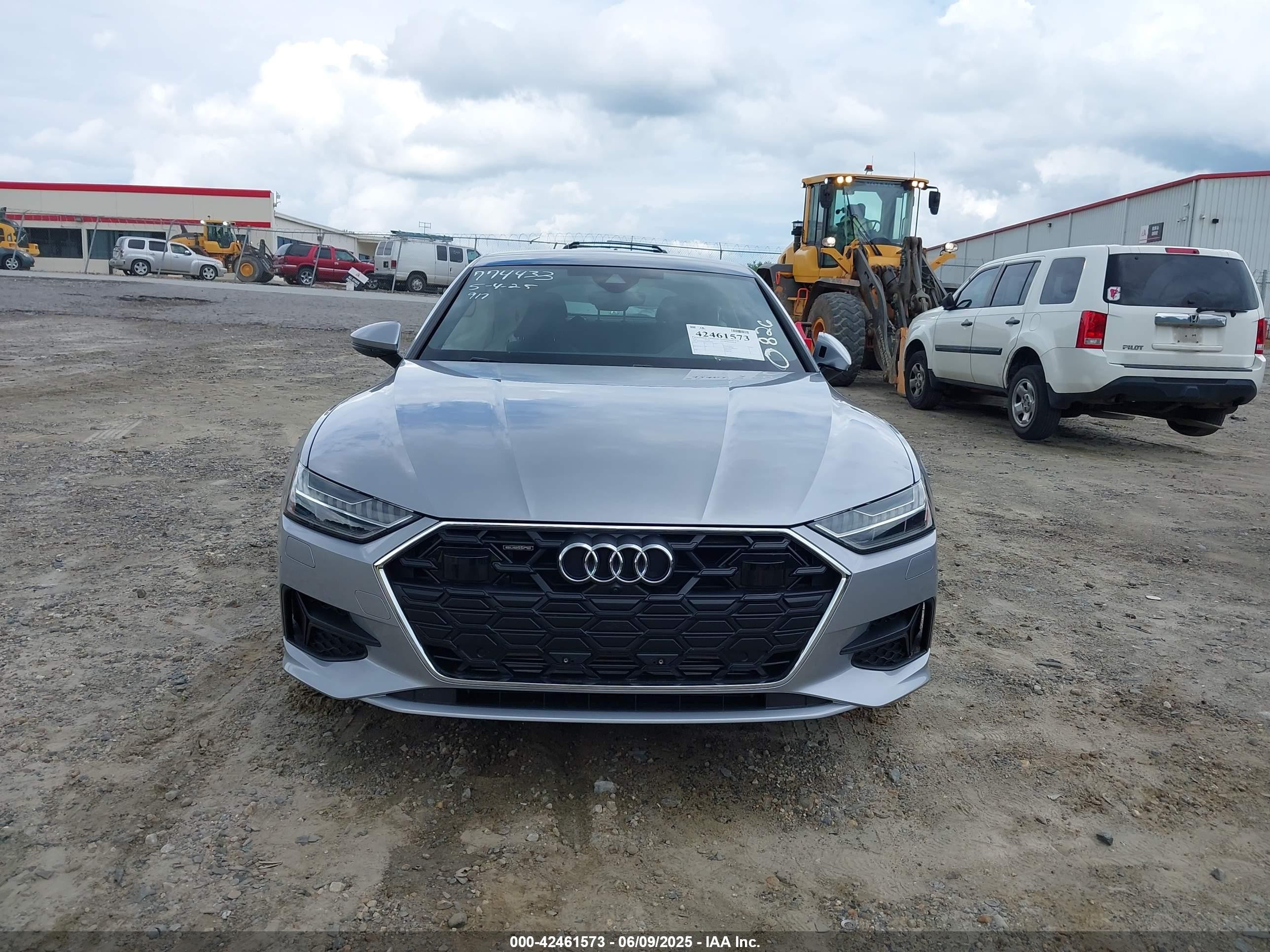 2025 Audi A7 Sportback Premium Plus 55 Tfsi Quattro S Tronic Silver vin: WAUR2BF25SN040826