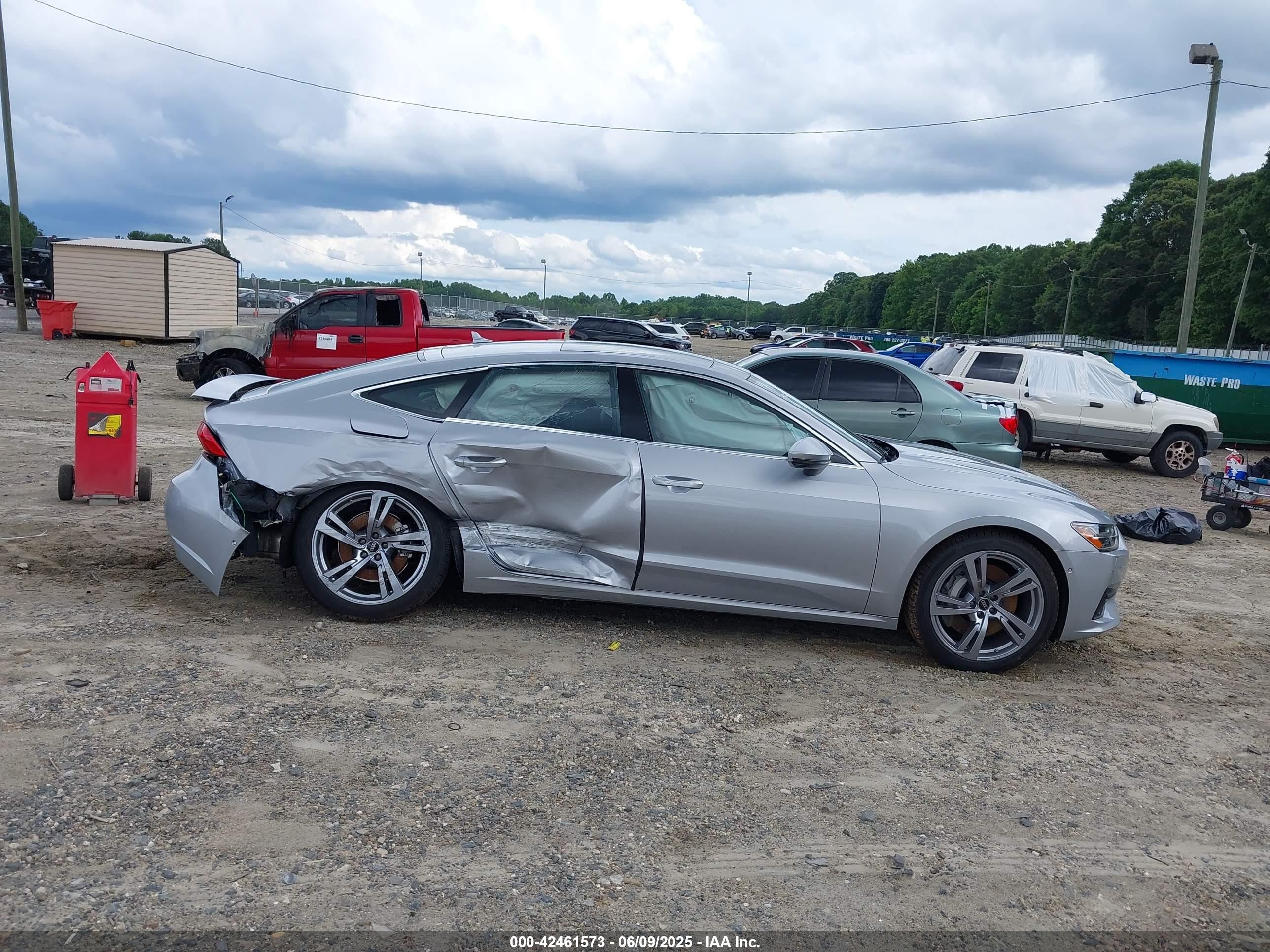 2025 Audi A7 Sportback Premium Plus 55 Tfsi Quattro S Tronic Silver vin: WAUR2BF25SN040826