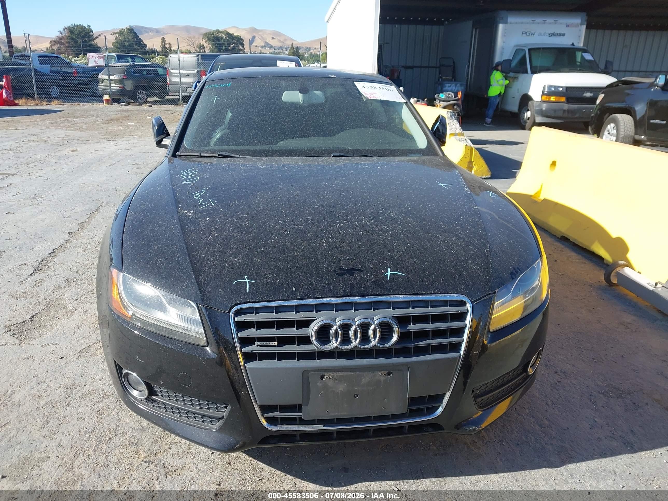 2011 Audi A5 2.0t Premium Black vin: WAURFAFR3BA016107
