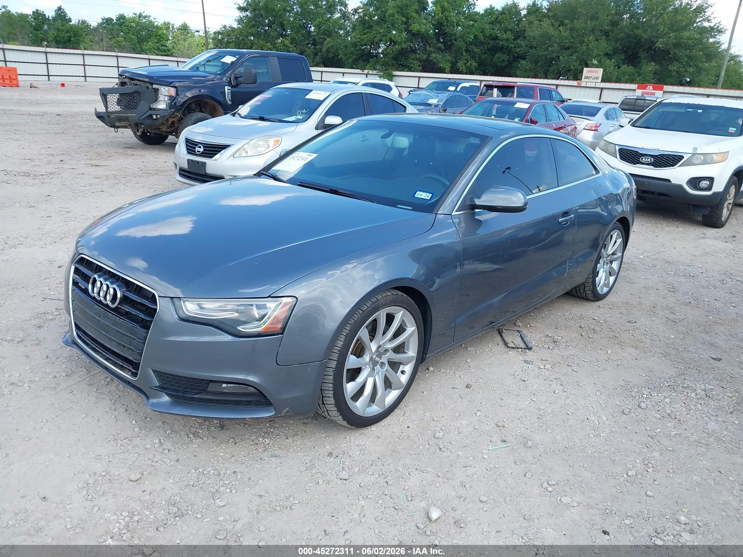 2013 Audi A5 2.0t Premium Blue vin: WAURFAFR6DA020316