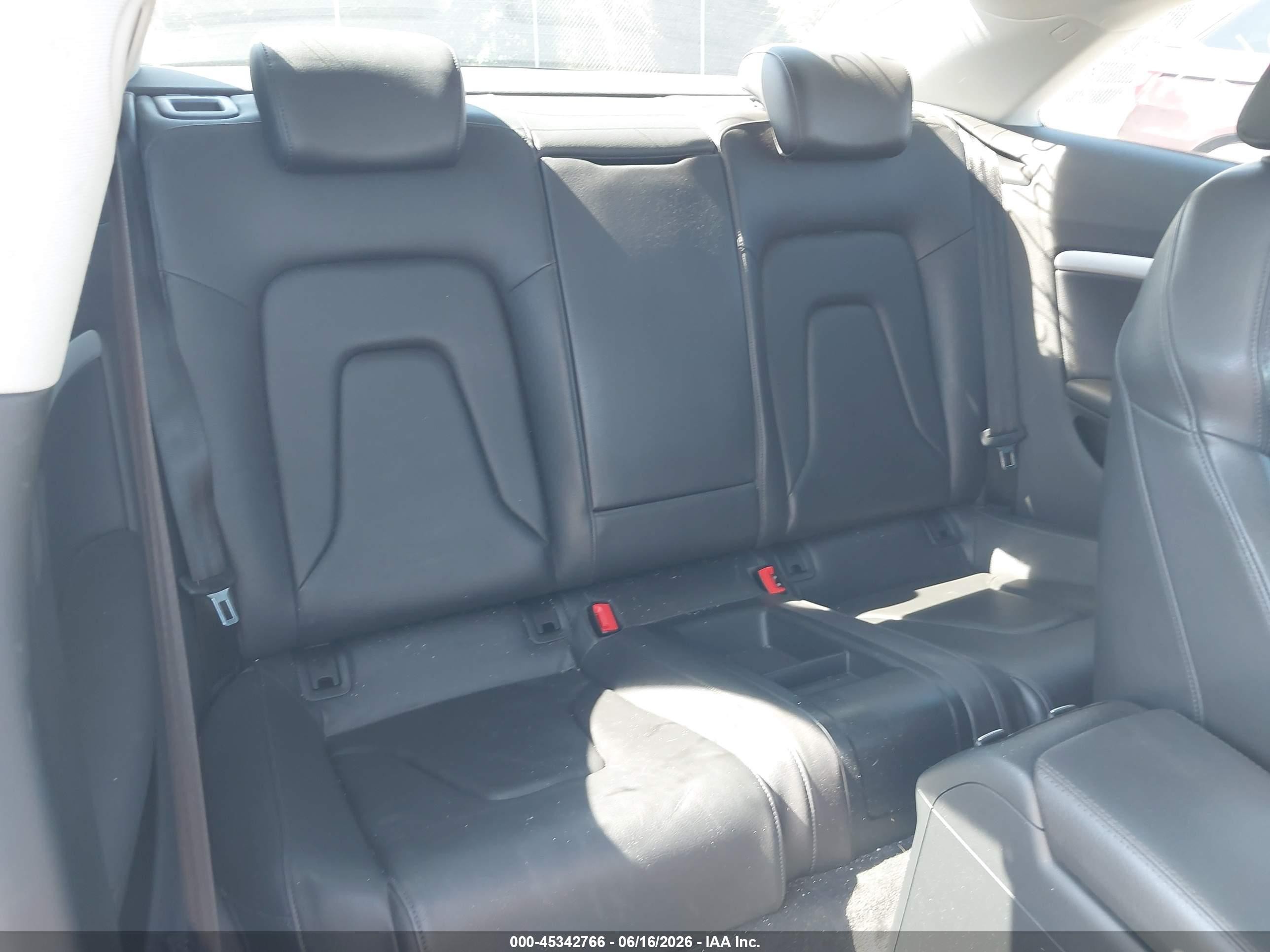 2014 Audi A5 2.0t Premium Gray vin: WAURFAFR7EA004949