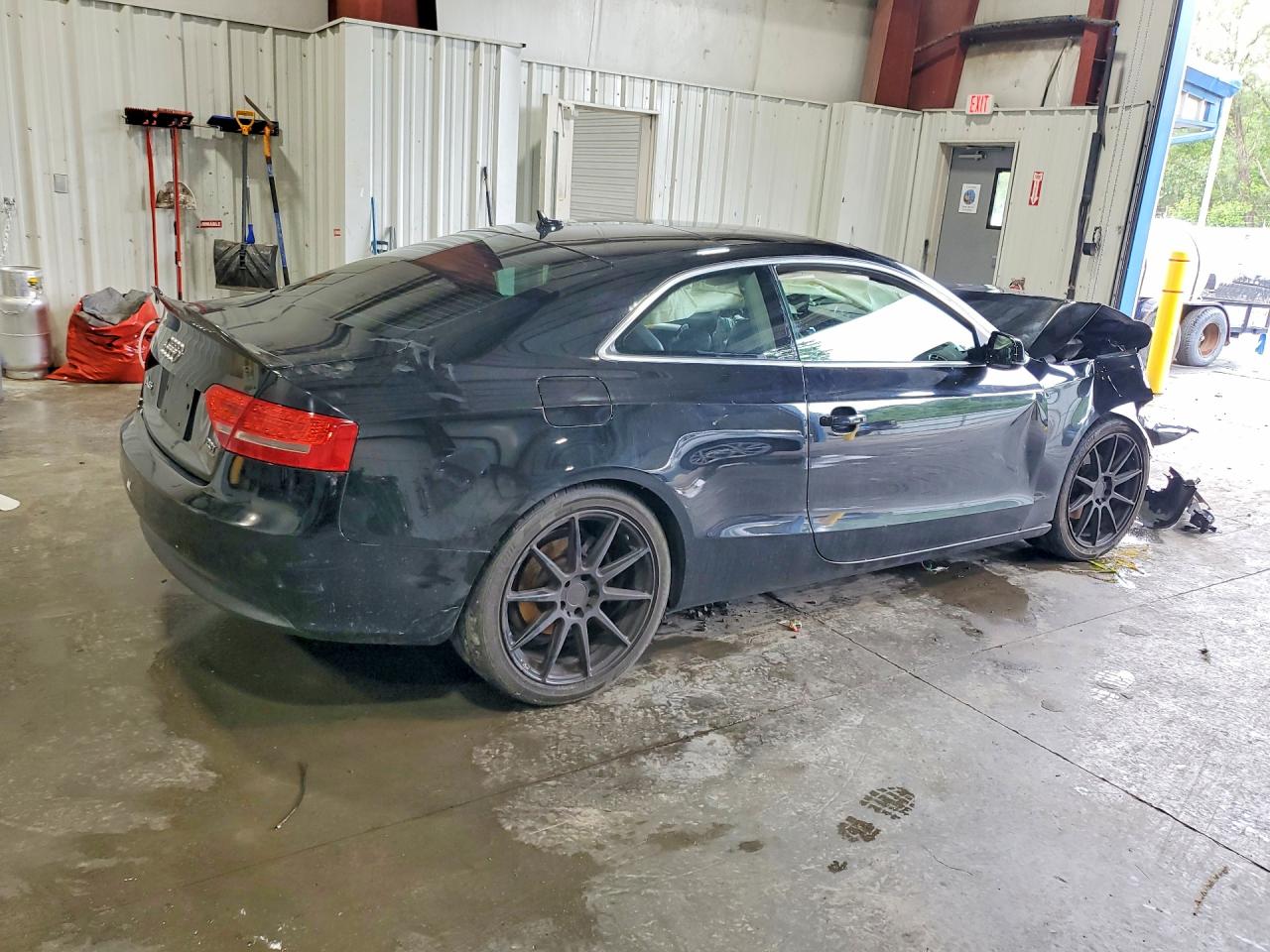 2010 Audi A5 Premium Plus Black vin: WAURFAFR9AA005675