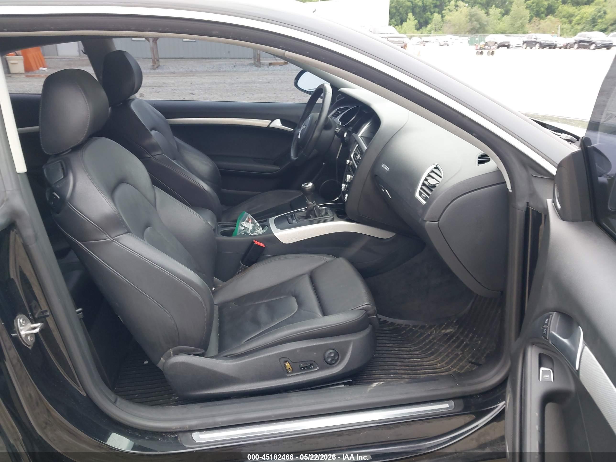 2013 Audi A5 2.0t Premium Black vin: WAURFAFRXDA034168
