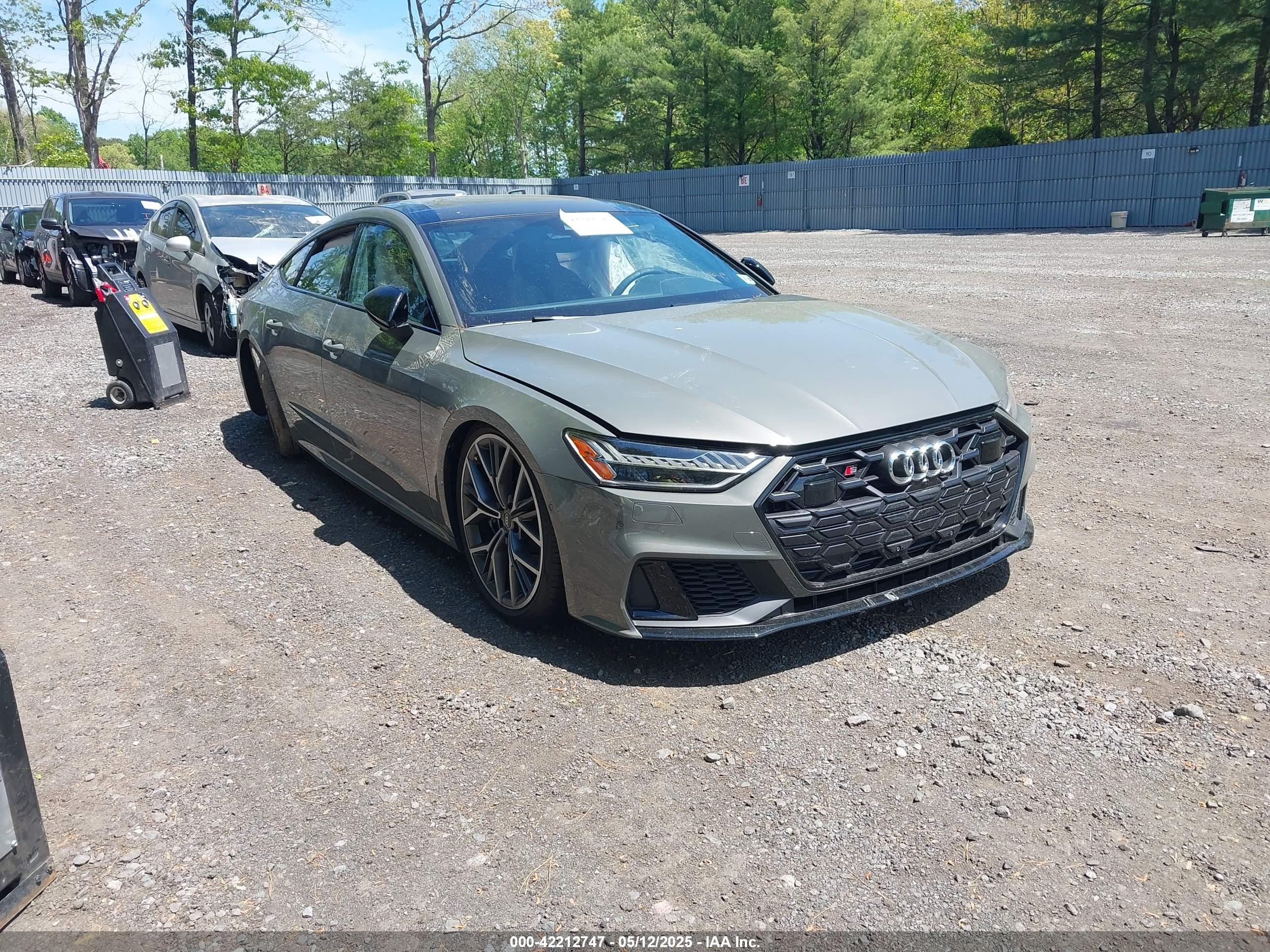 2025 Audi S7 Sportback Premium Plus Tfsi Quattro Tiptronic Gray vin: WAURFBF25SN019477