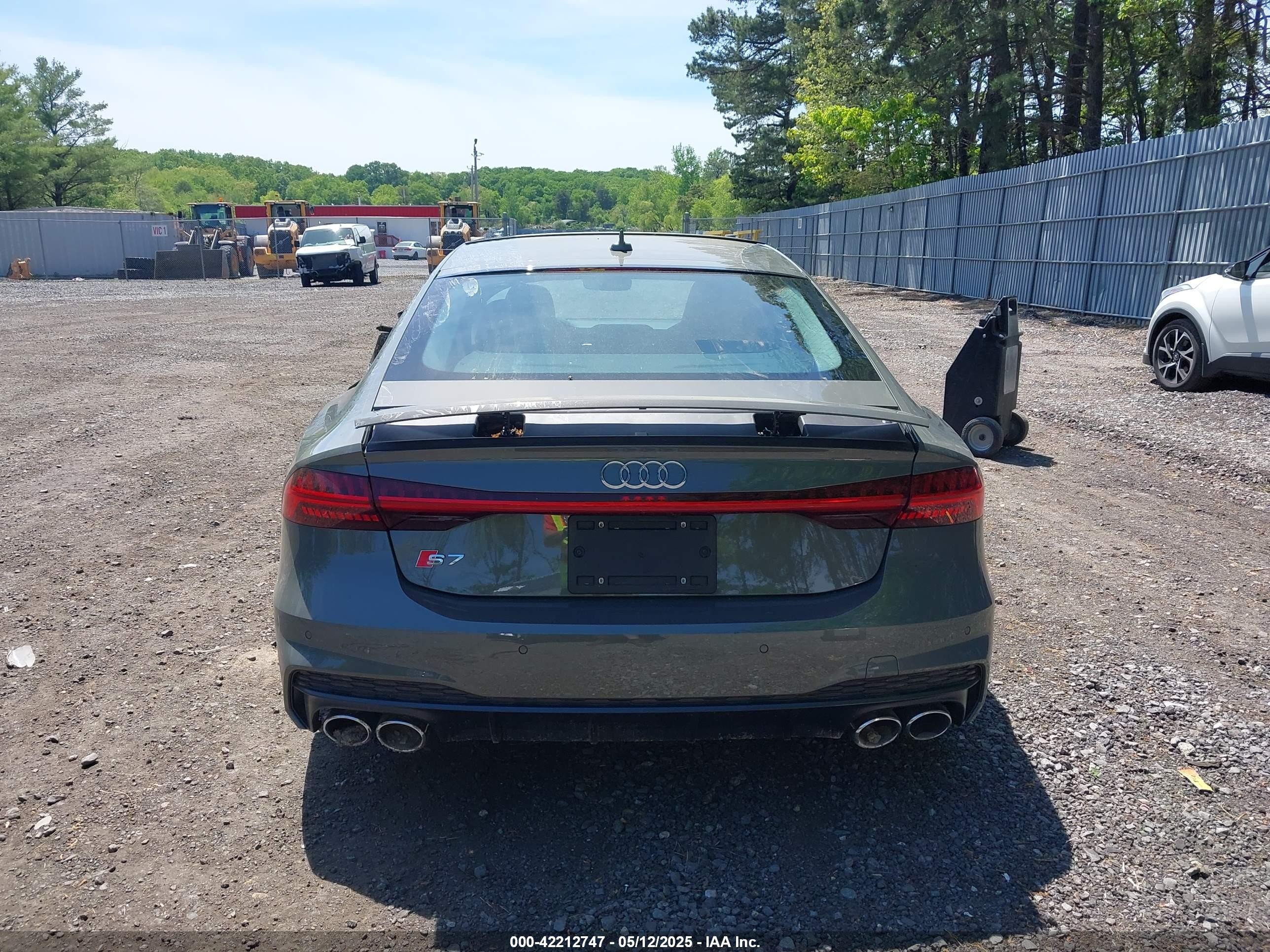 2025 Audi S7 Sportback Premium Plus Tfsi Quattro Tiptronic Gray vin: WAURFBF25SN019477