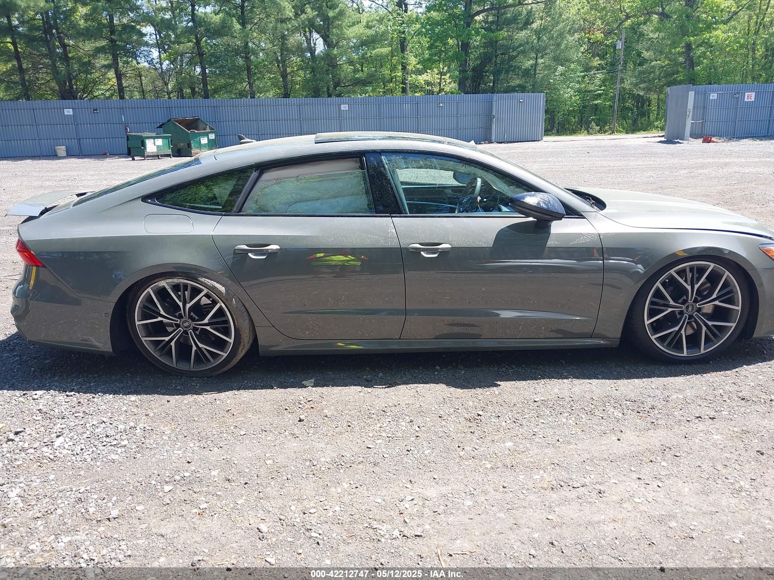 2025 Audi S7 Sportback Premium Plus Tfsi Quattro Tiptronic Gray vin: WAURFBF25SN019477