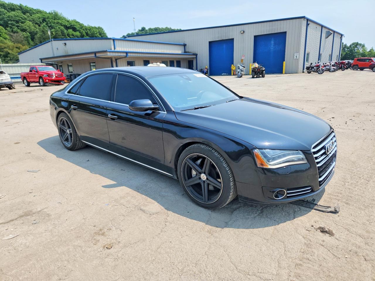 2014 Audi A8 L Quattro Black vin: WAURGAFD0EN008240