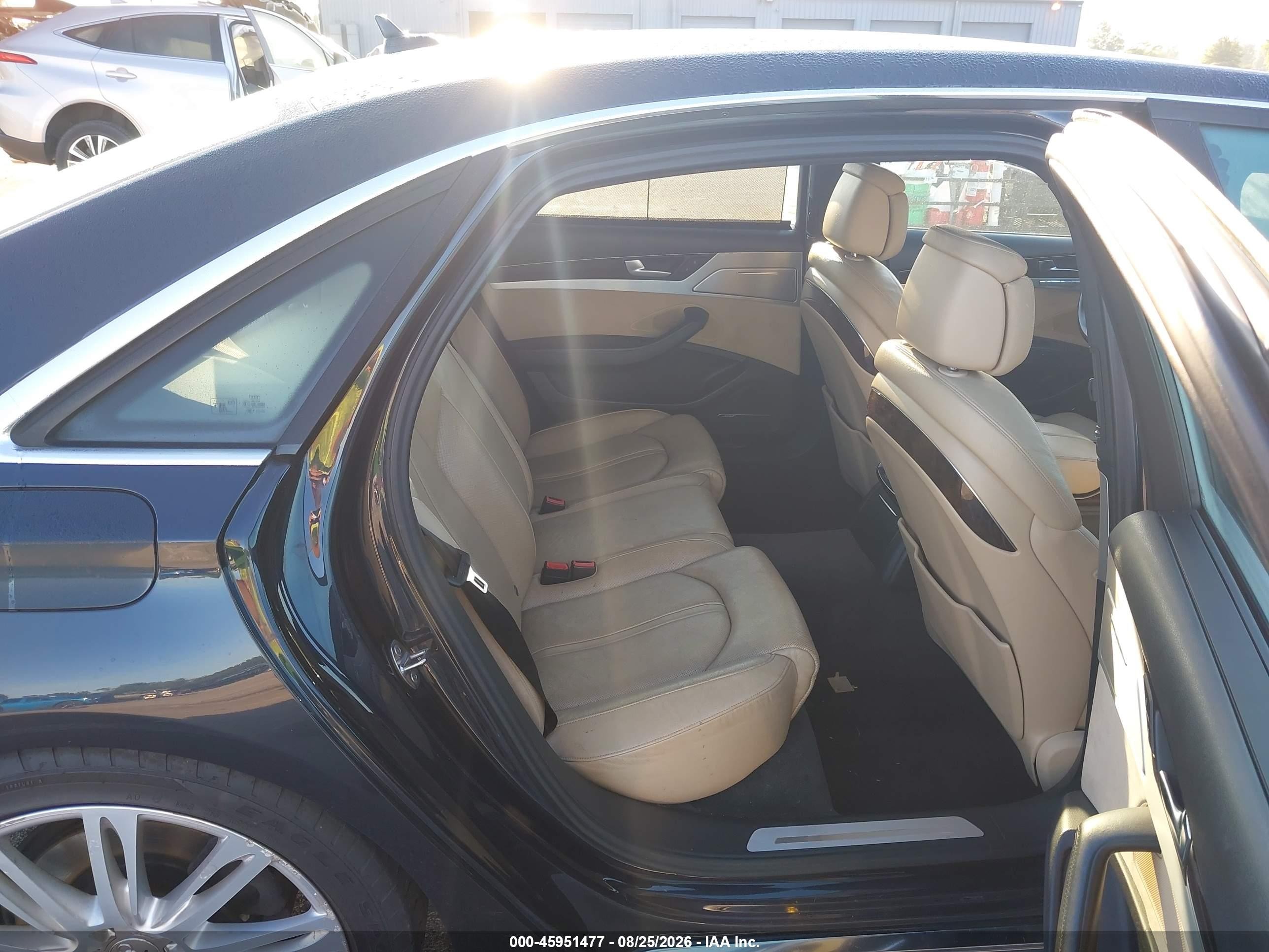 2014 Audi A8 L 3.0t Blue vin: WAURGAFD0EN010053