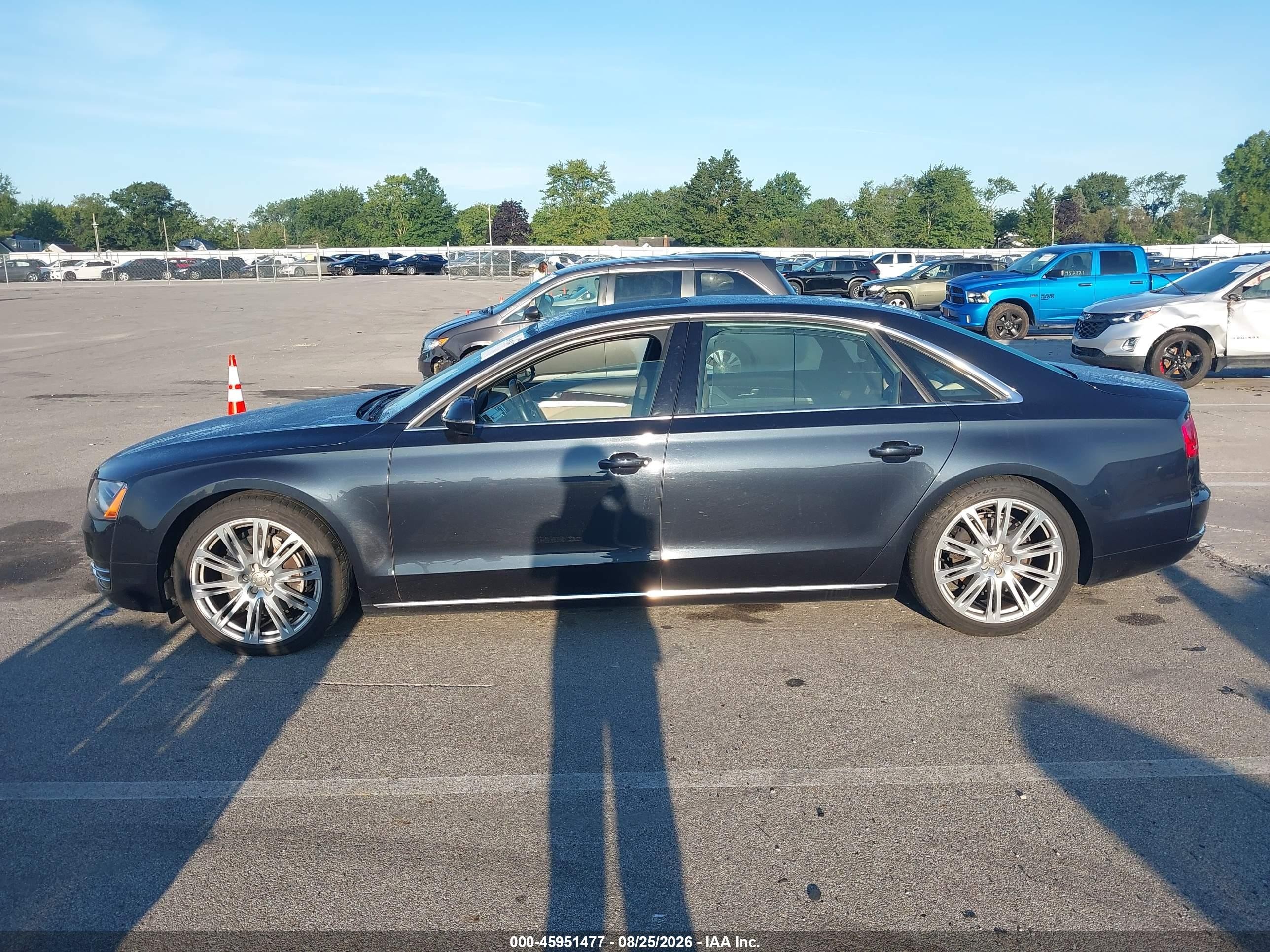 2014 Audi A8 L 3.0t Blue vin: WAURGAFD0EN010053