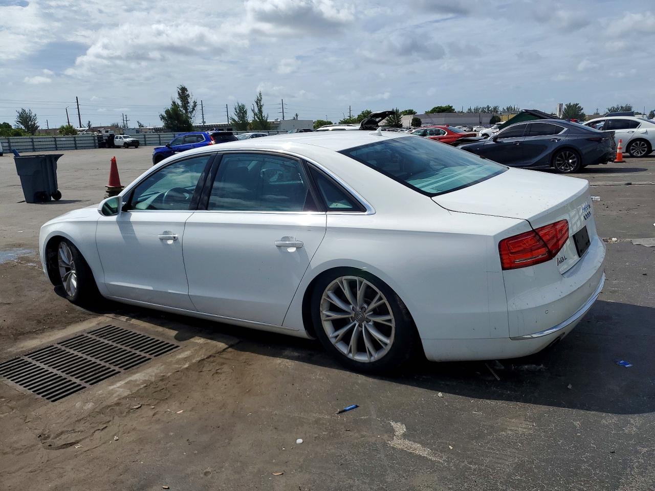 2013 Audi A8 L Quattro Белый vin: WAURGAFD1DN001280