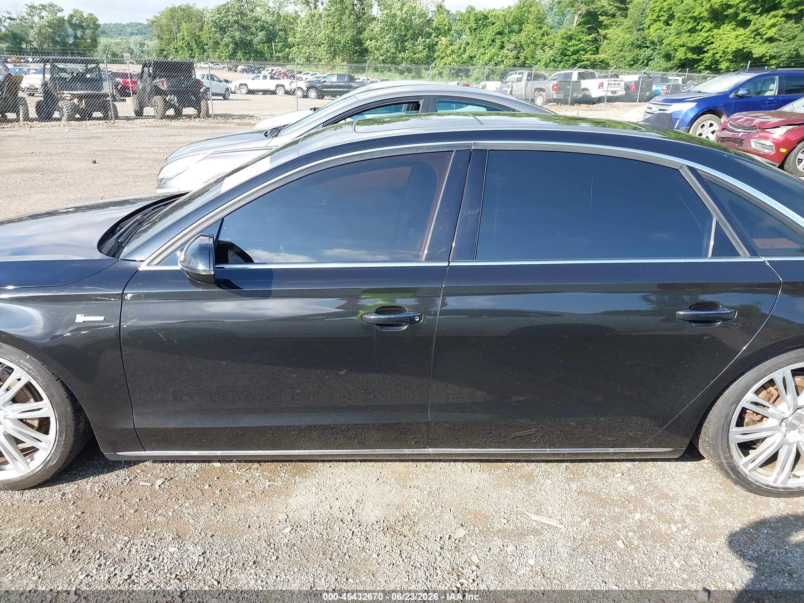 2013 Audi A8 L 3.0t Черный vin: WAURGAFD1DN002509