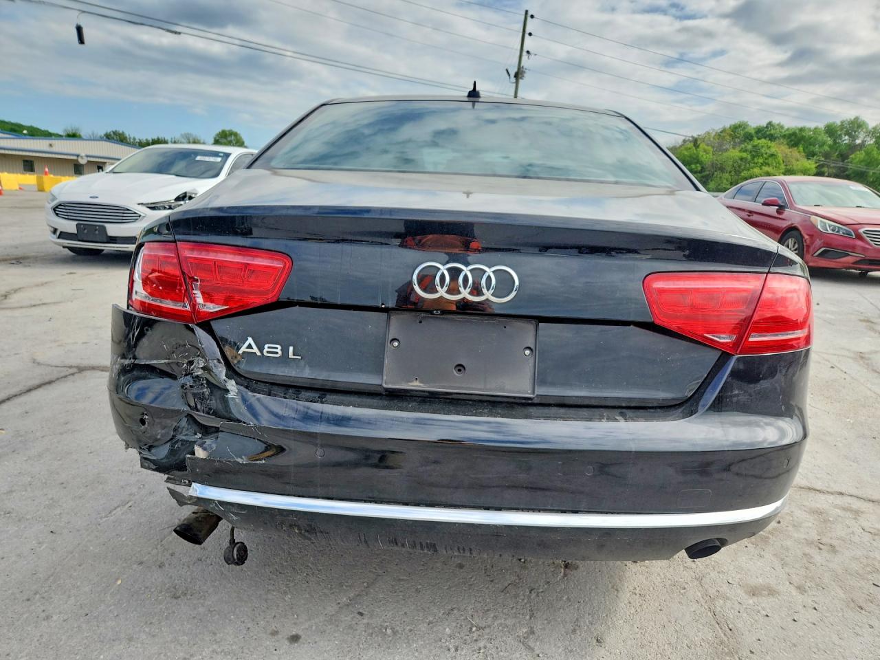 2014 Audi A8 L Quattro Черный vin: WAURGAFD4EN010198