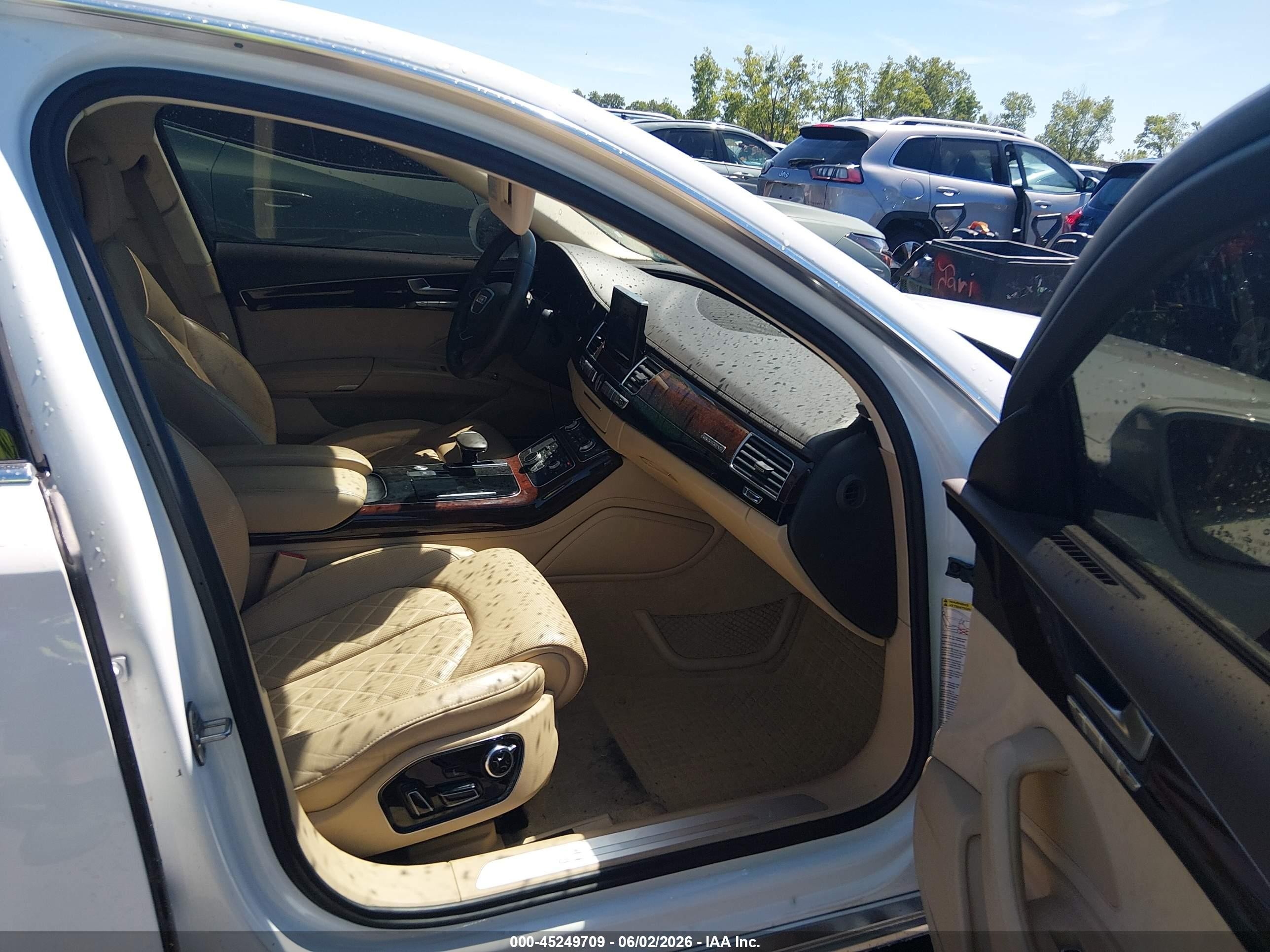 2013 Audi A8 L 3.0t White vin: WAURGAFD7DN001154