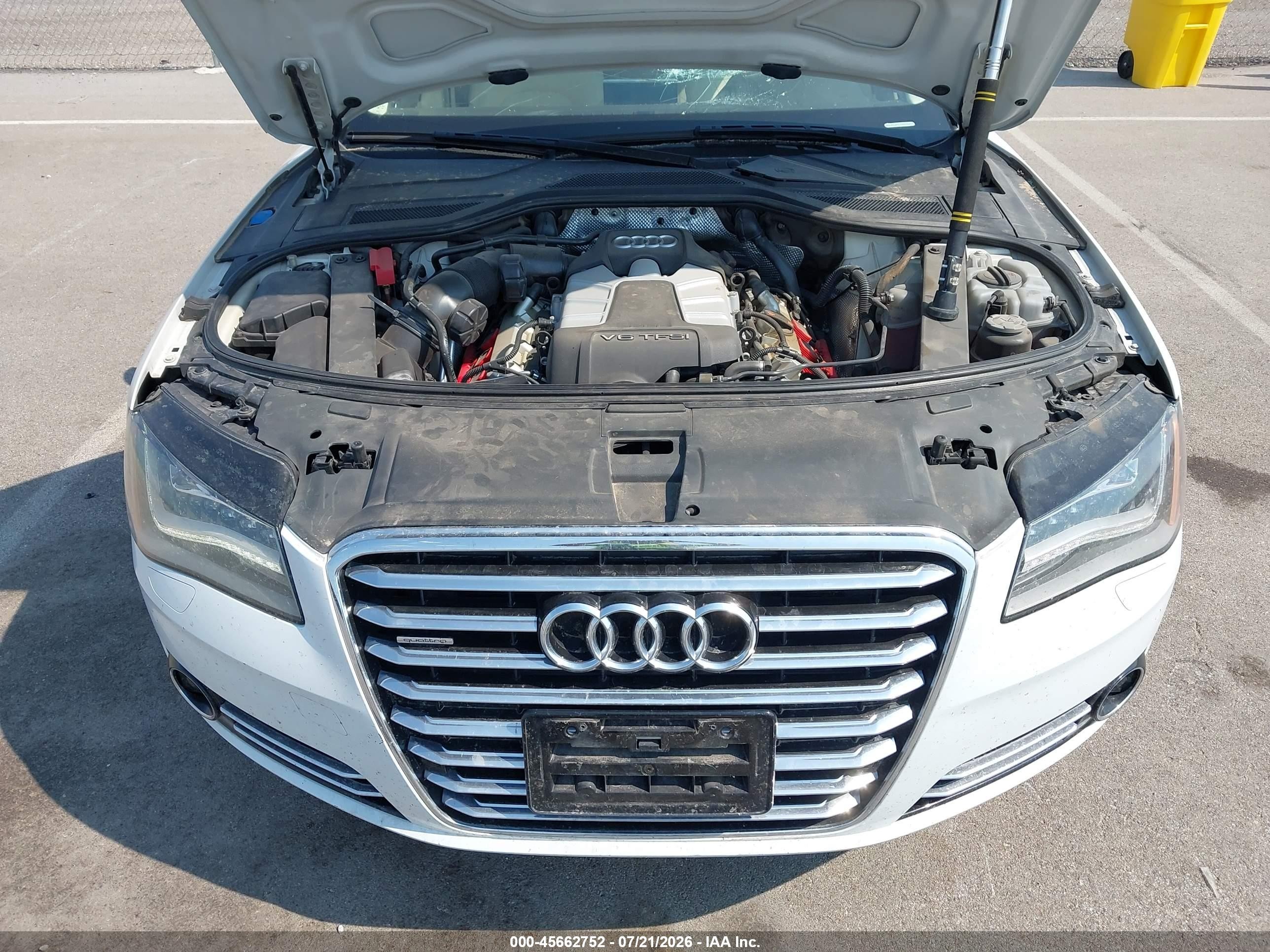 2013 Audi A8 L 3.0t Белый vin: WAURGAFD7DN005611