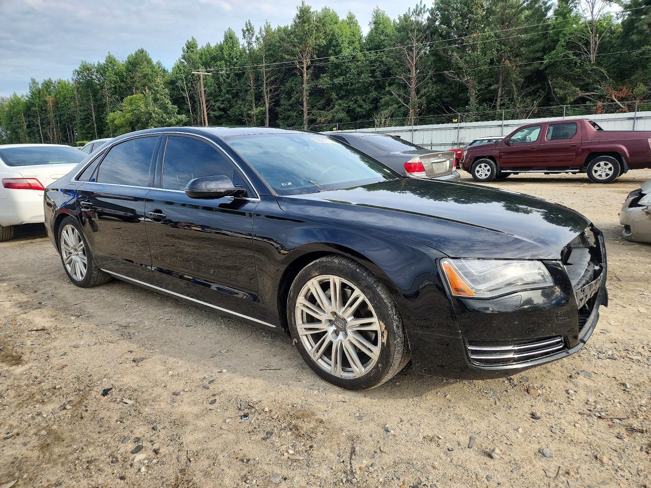 2014 Audi A8 L Quattro Черный vin: WAURGAFD7EN008333