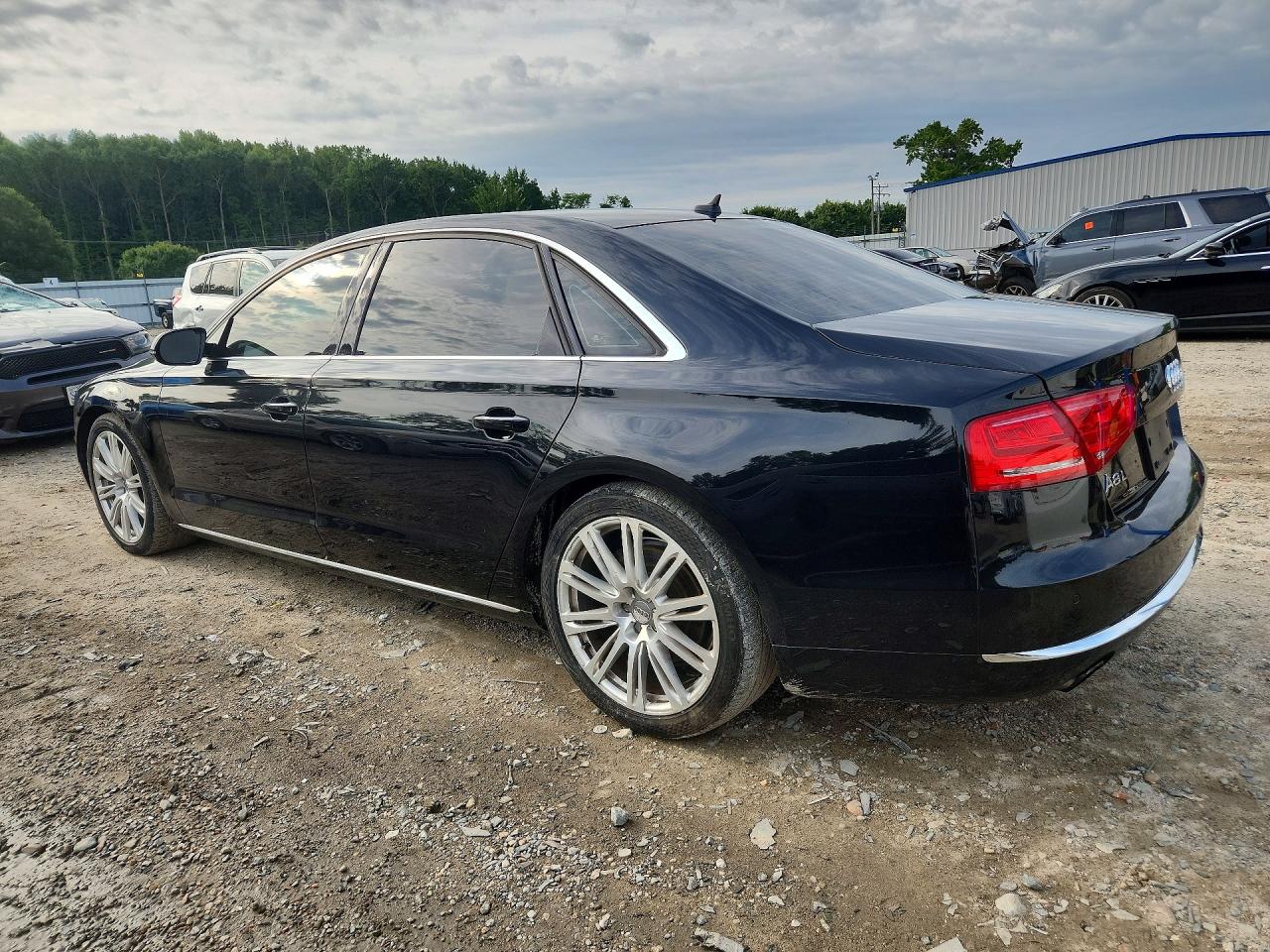 2014 Audi A8 L Quattro Черный vin: WAURGAFD7EN008333
