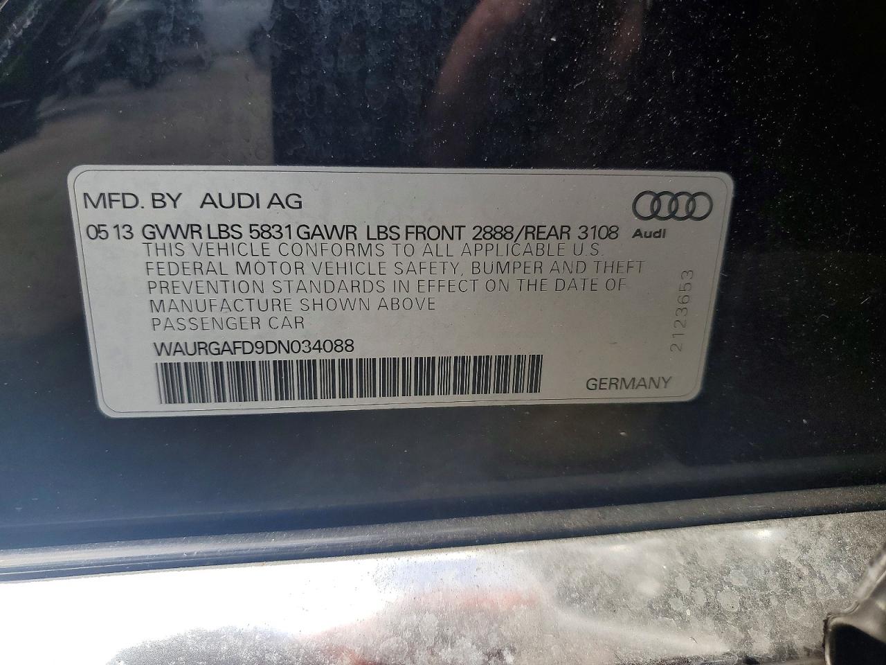2013 Audi A8 L Quattro Черный vin: WAURGAFD9DN034088