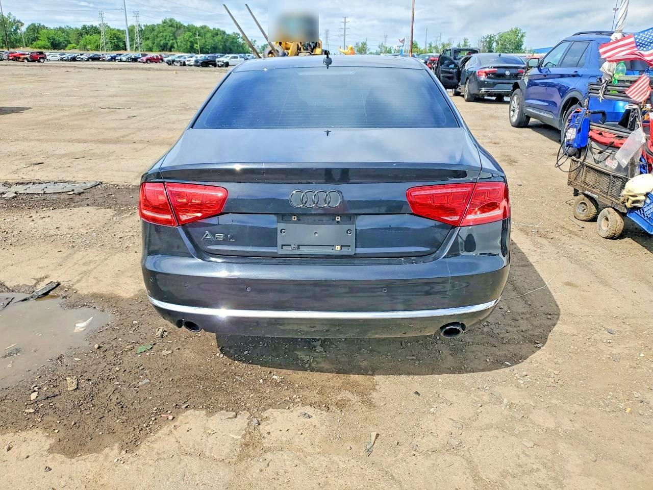 2014 Audi A8 L Quattro Черный vin: WAURGAFDXEN004650