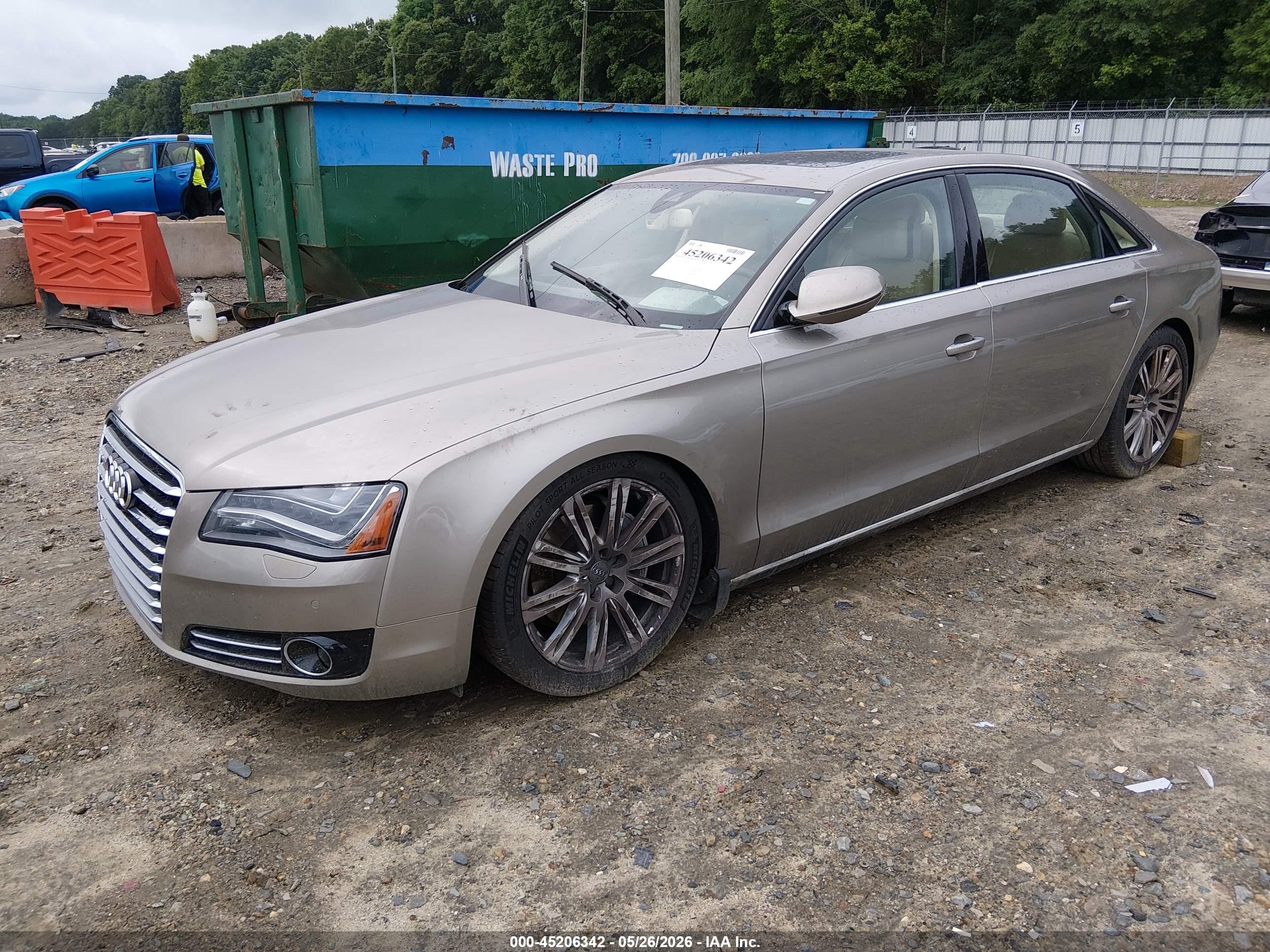 2014 Audi A8 L 3.0t Gold vin: WAURGAFDXEN006351