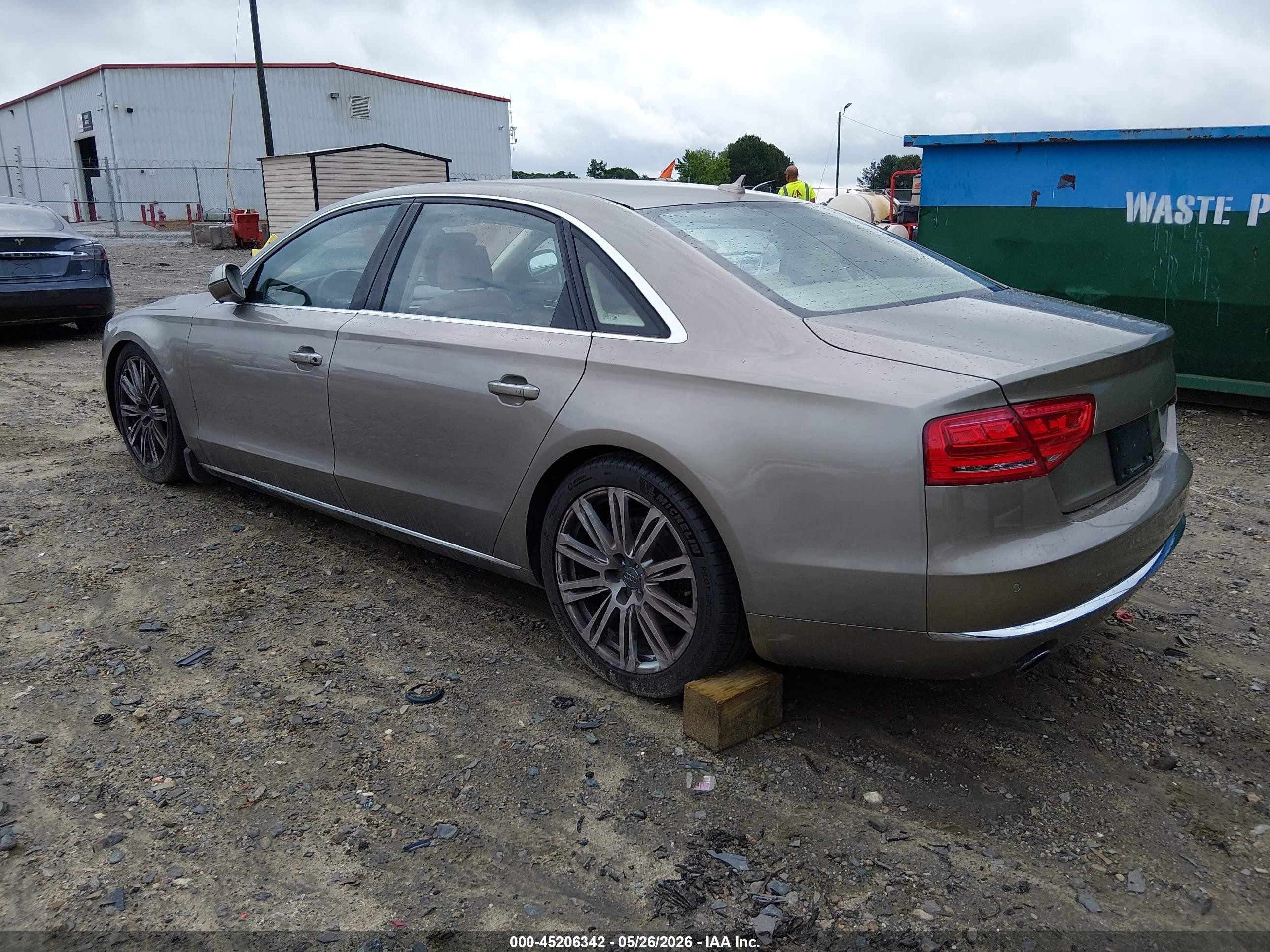 2014 Audi A8 L 3.0t Gold vin: WAURGAFDXEN006351