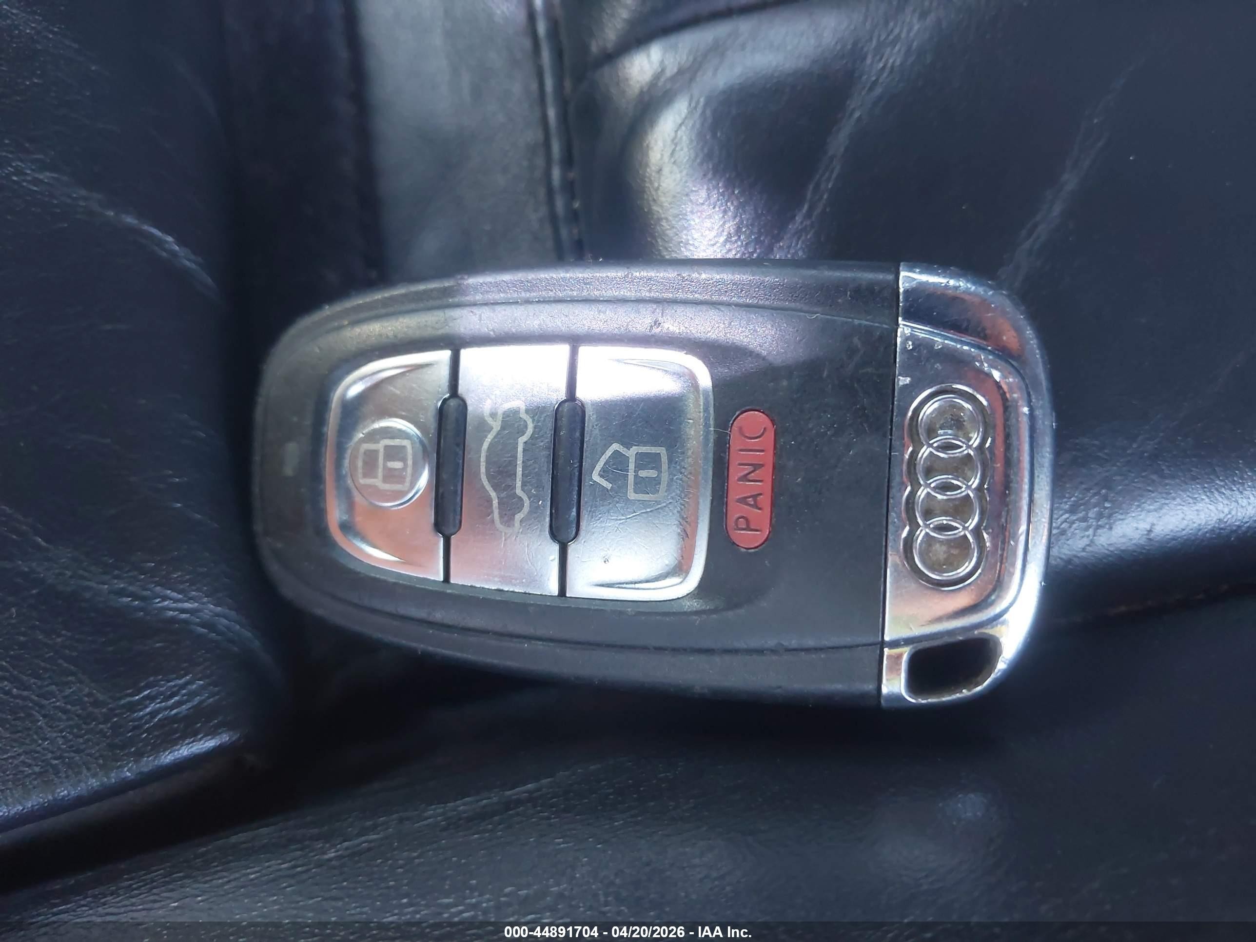 2008 Audi S5 4.2l Dark Blue vin: WAURV78T08A016881