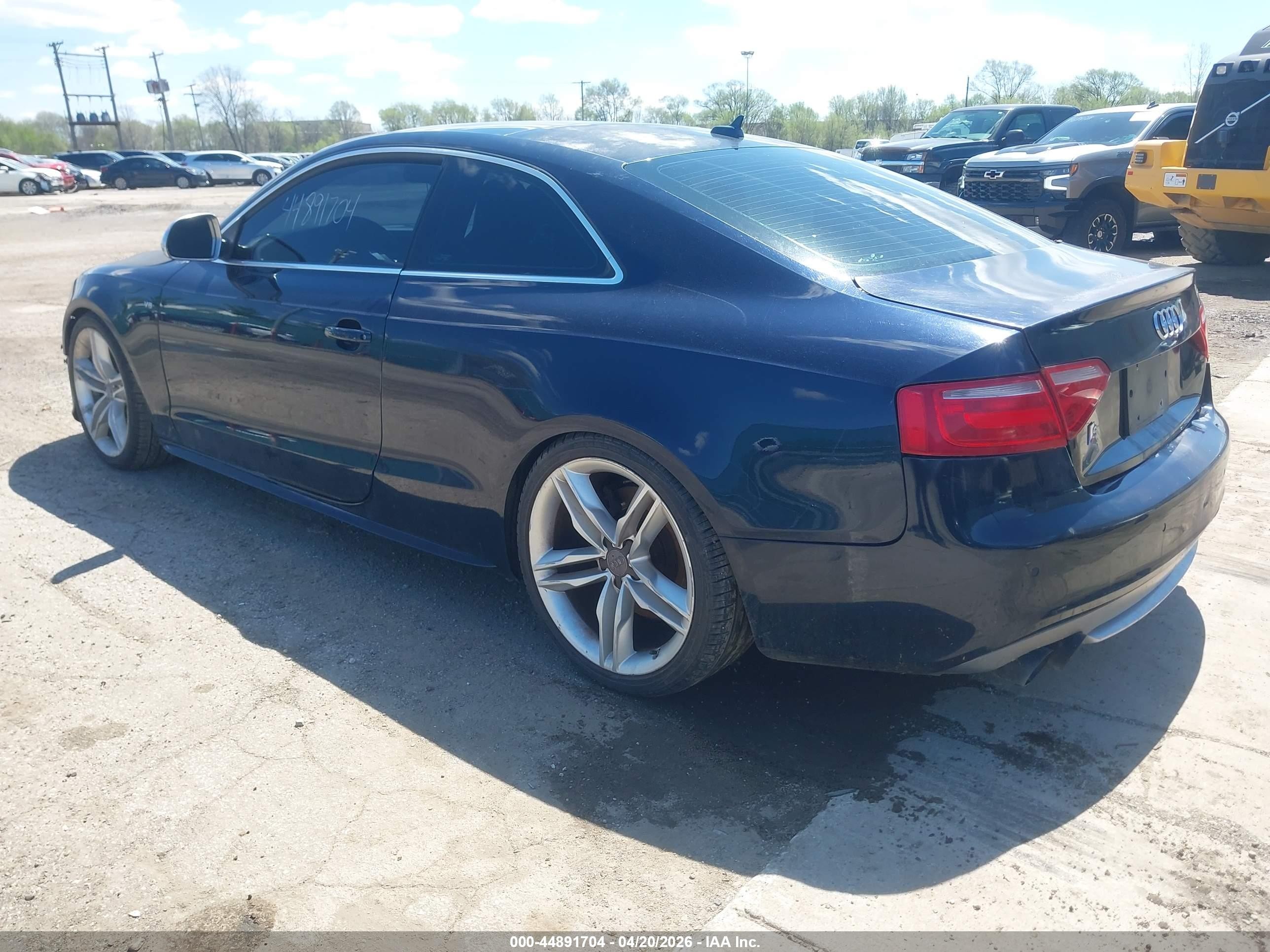 2008 Audi S5 4.2l Dark Blue vin: WAURV78T08A016881