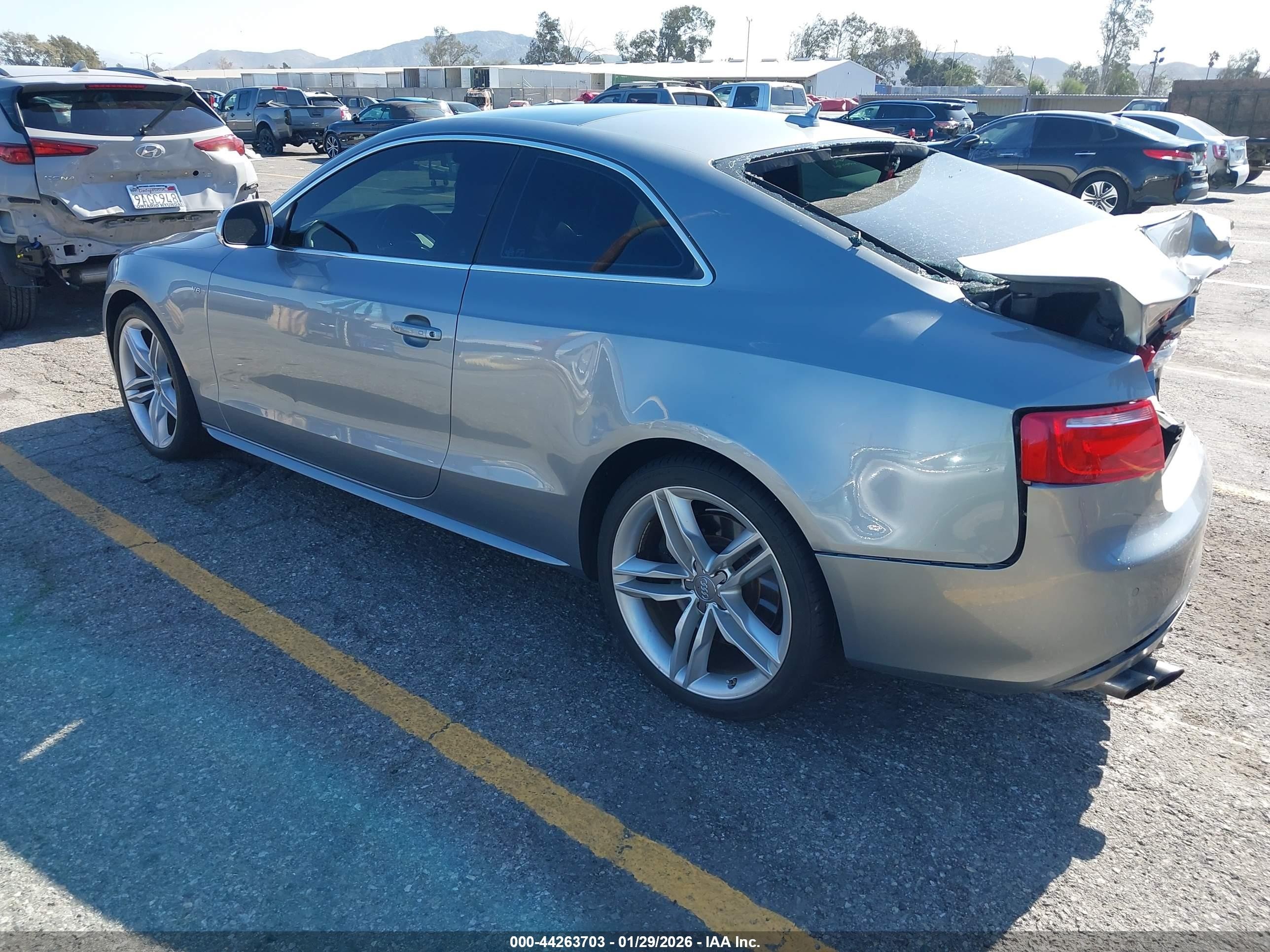 2008 Audi S5 4.2l Серебряный vin: WAURV78T48A044246