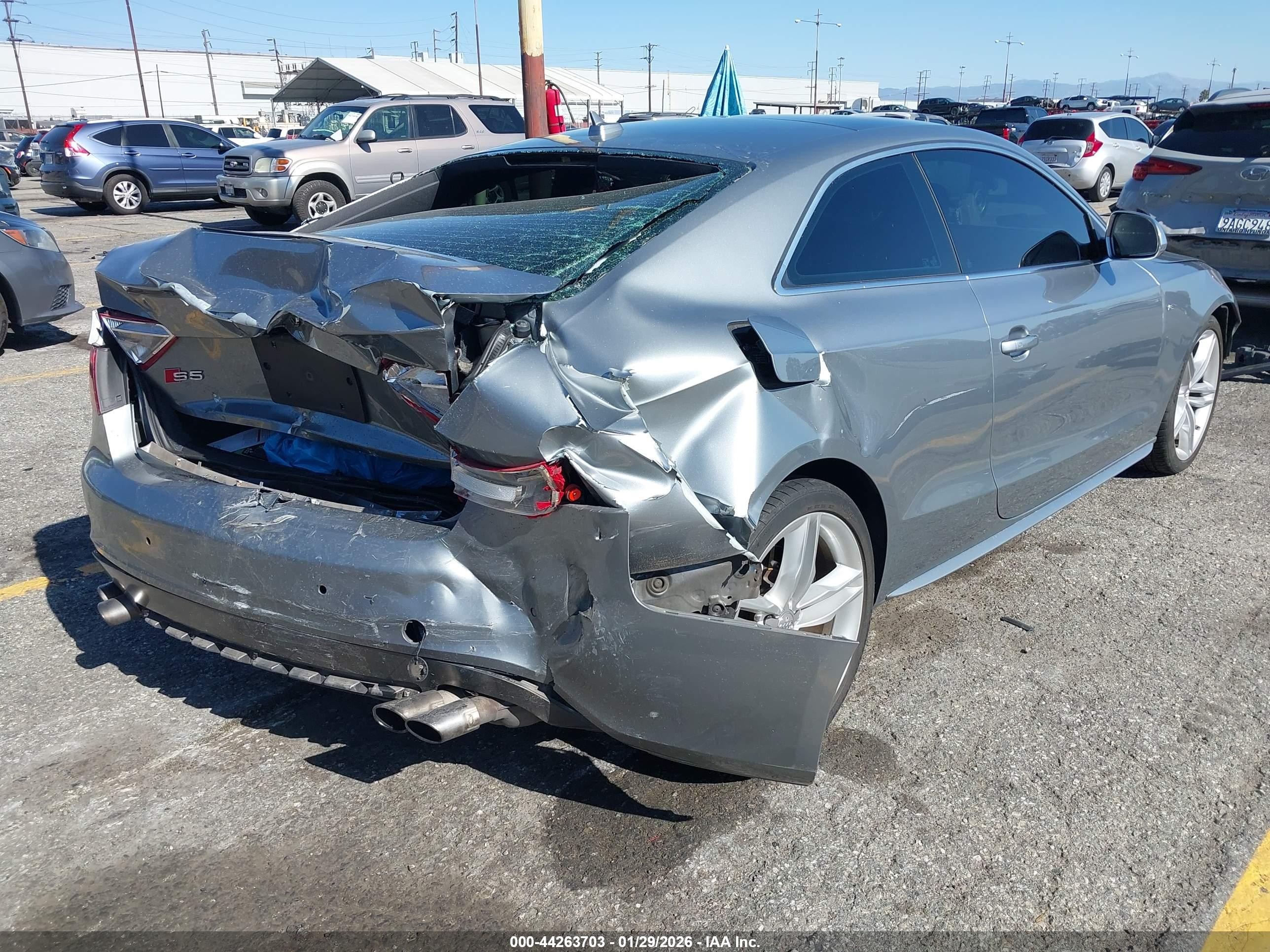 2008 Audi S5 4.2l Серебряный vin: WAURV78T48A044246