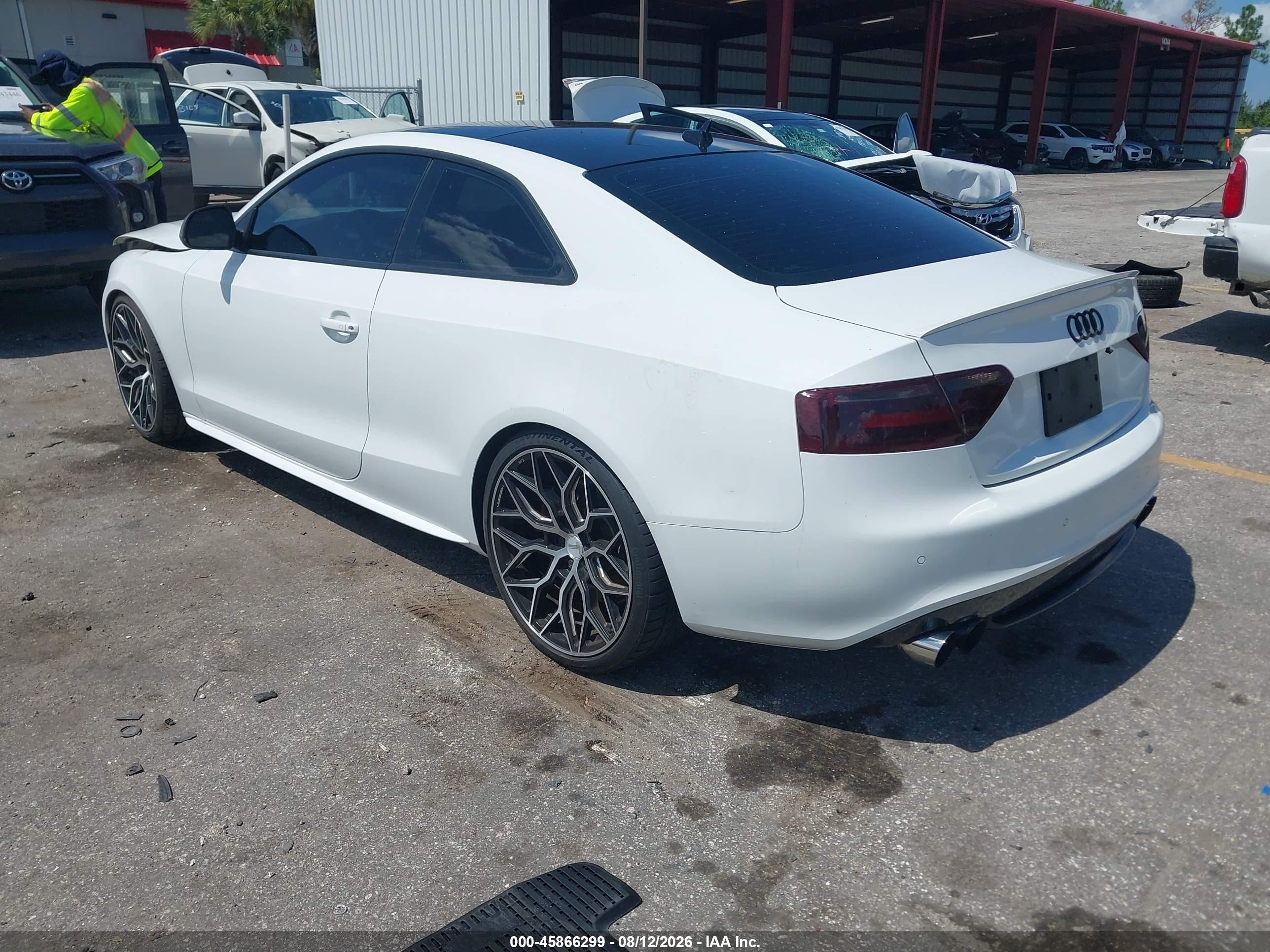 2008 Audi S5 4.2l White vin: WAURV78T58A010414